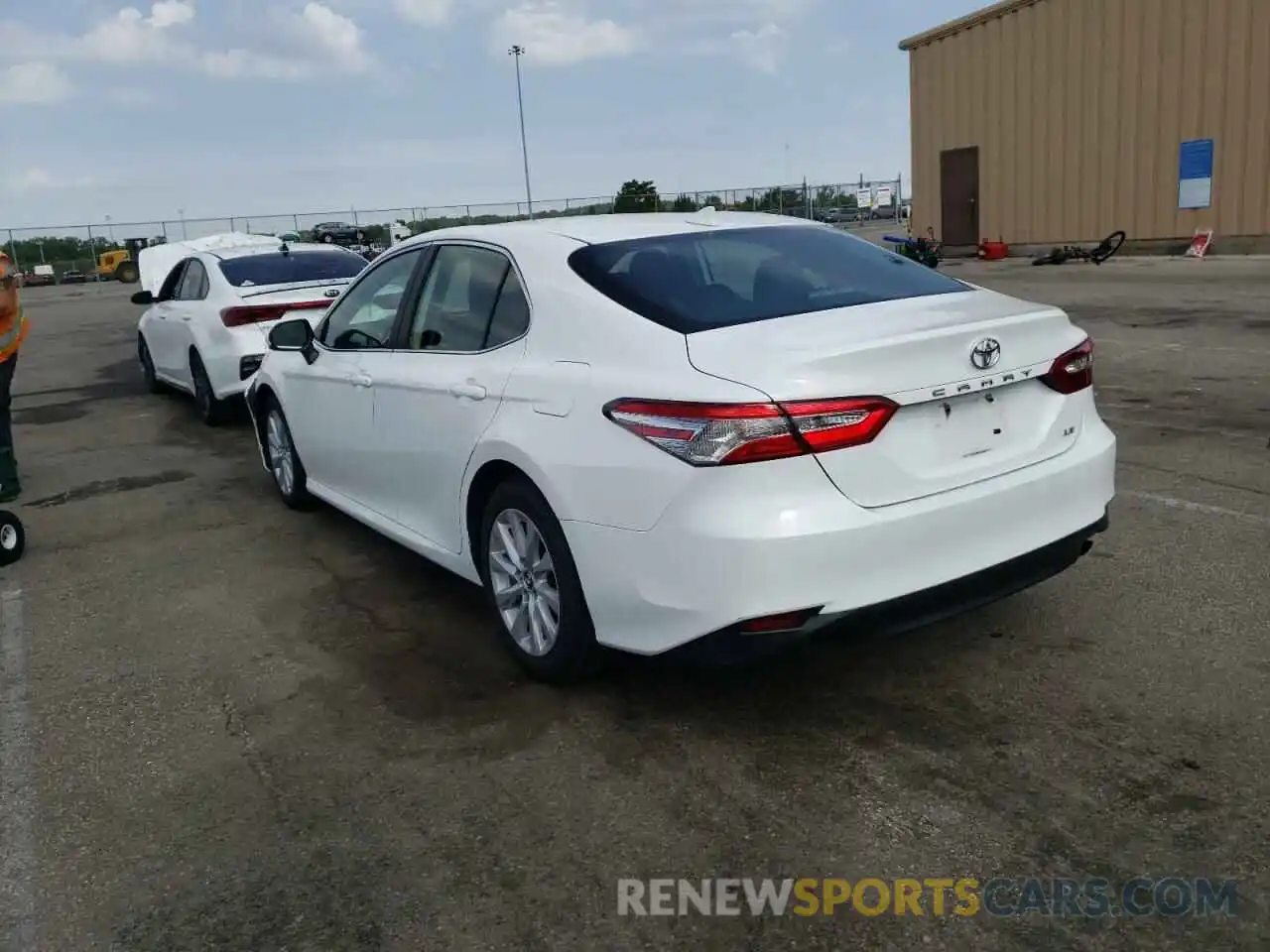 3 Photograph of a damaged car 4T1B11HK6KU725367 TOYOTA CAMRY 2019