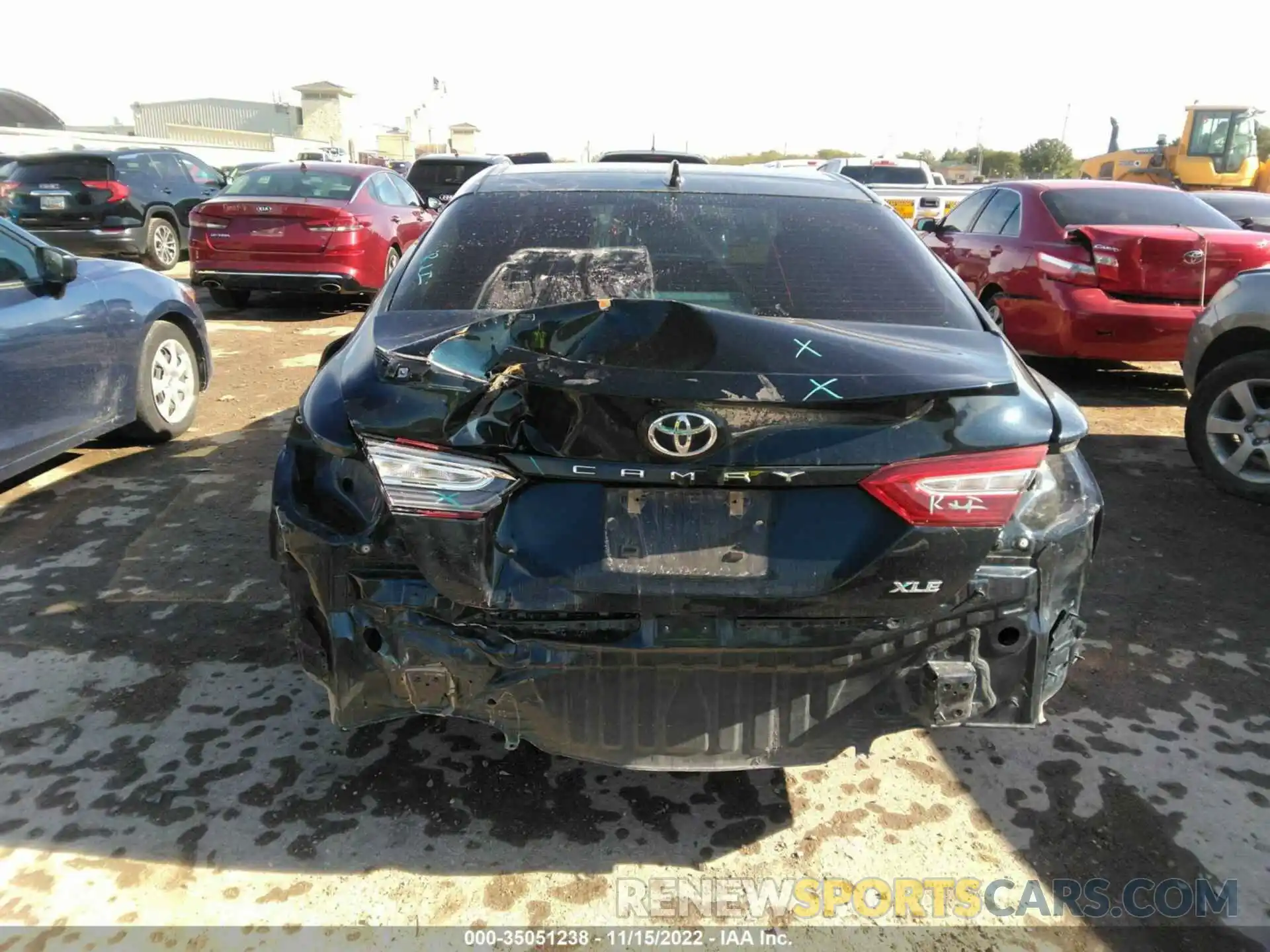 6 Photograph of a damaged car 4T1B11HK6KU726499 TOYOTA CAMRY 2019