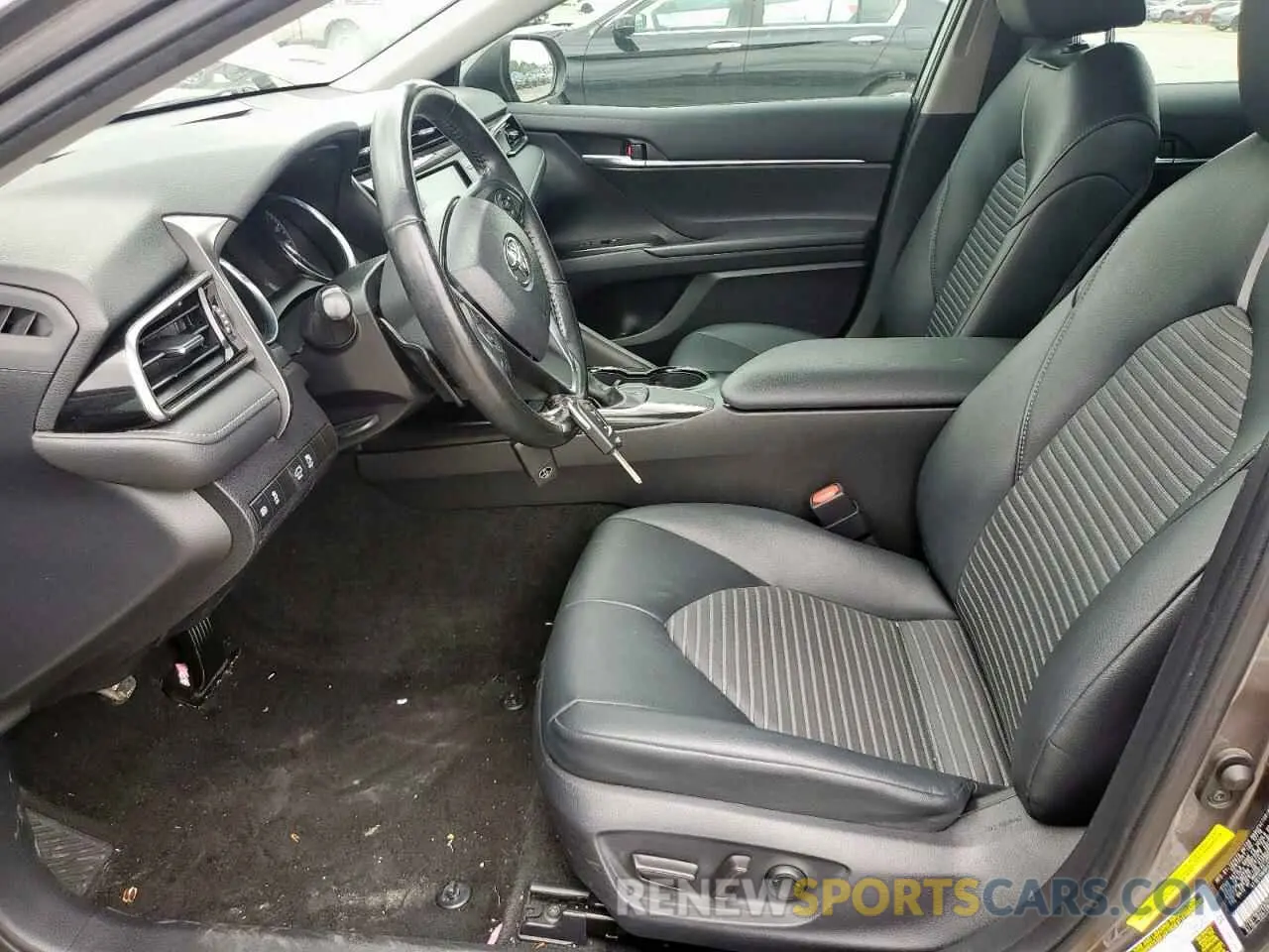 7 Photograph of a damaged car 4T1B11HK6KU726678 TOYOTA CAMRY 2019