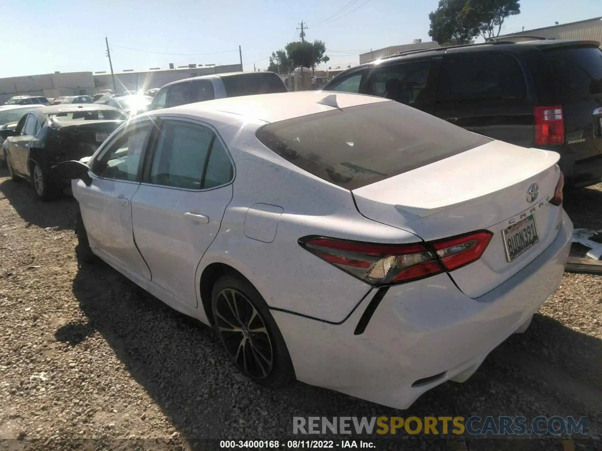 3 Photograph of a damaged car 4T1B11HK6KU729046 TOYOTA CAMRY 2019