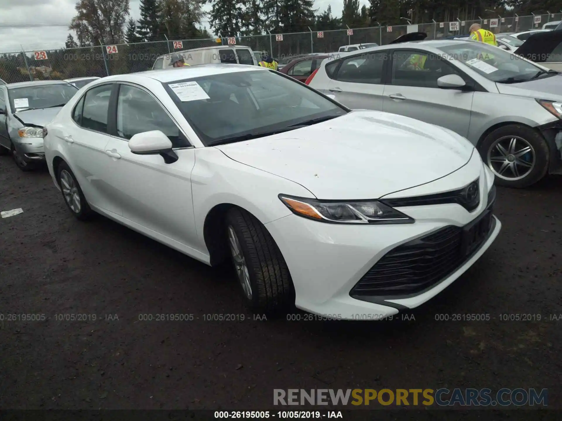 1 Photograph of a damaged car 4T1B11HK6KU729645 TOYOTA CAMRY 2019