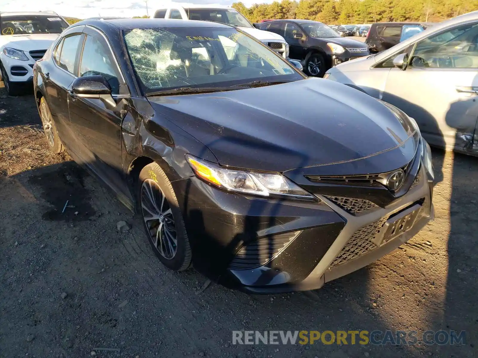 1 Photograph of a damaged car 4T1B11HK6KU729970 TOYOTA CAMRY 2019