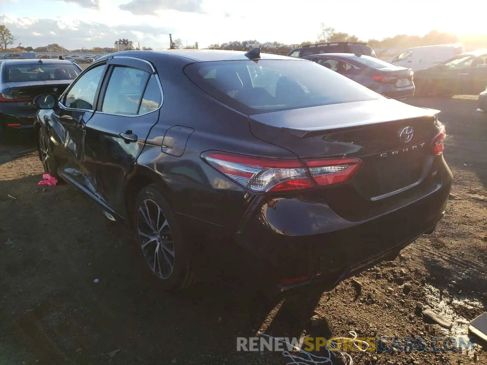 3 Photograph of a damaged car 4T1B11HK6KU729970 TOYOTA CAMRY 2019