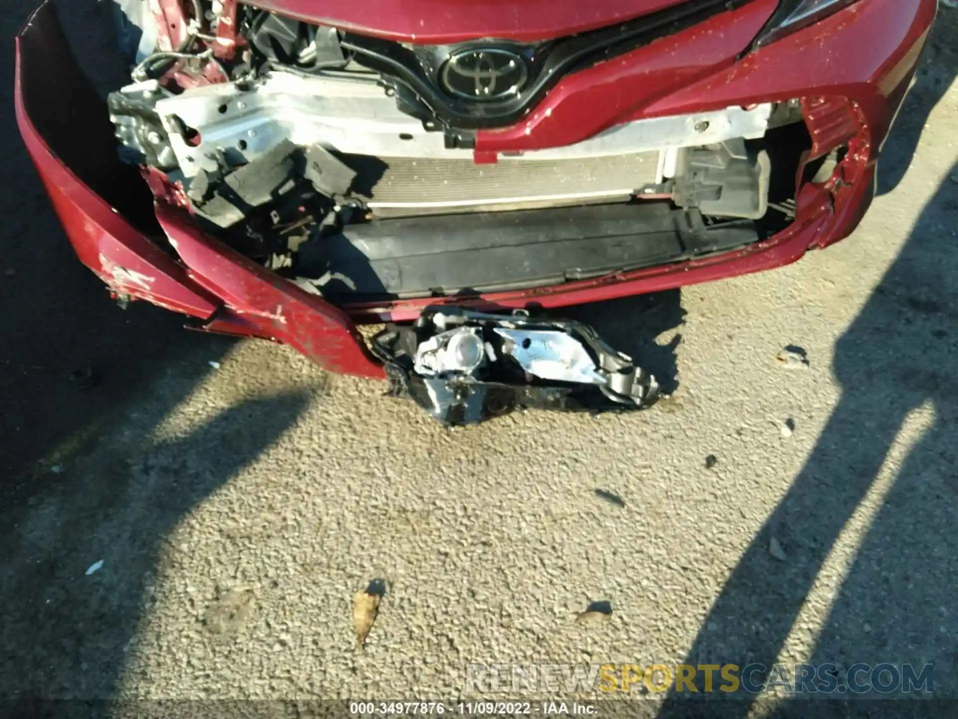 12 Photograph of a damaged car 4T1B11HK6KU734053 TOYOTA CAMRY 2019