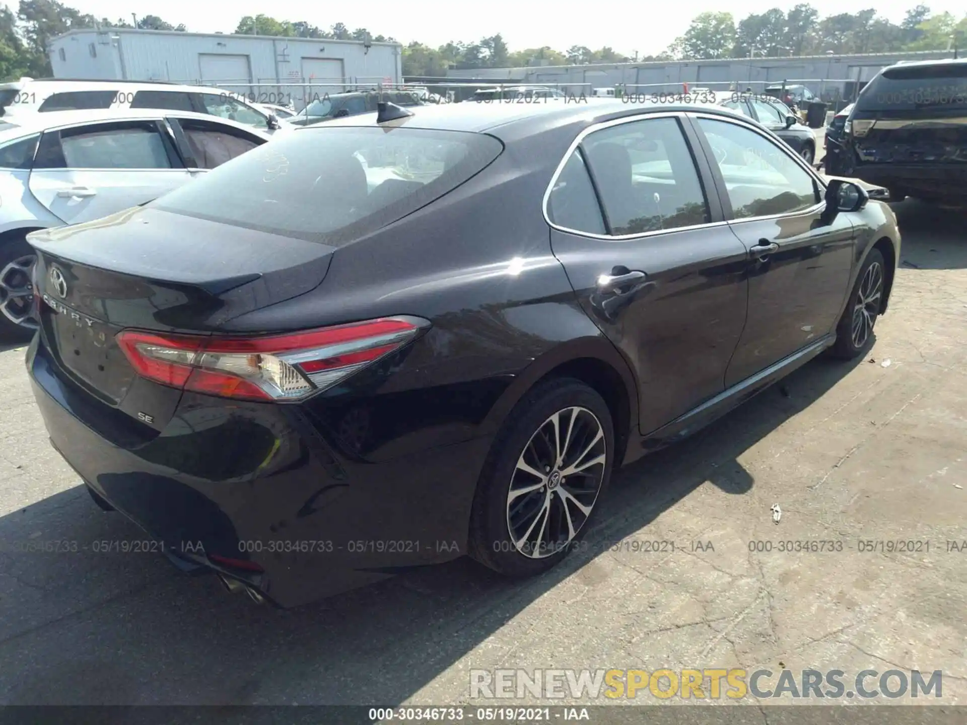 4 Photograph of a damaged car 4T1B11HK6KU738152 TOYOTA CAMRY 2019