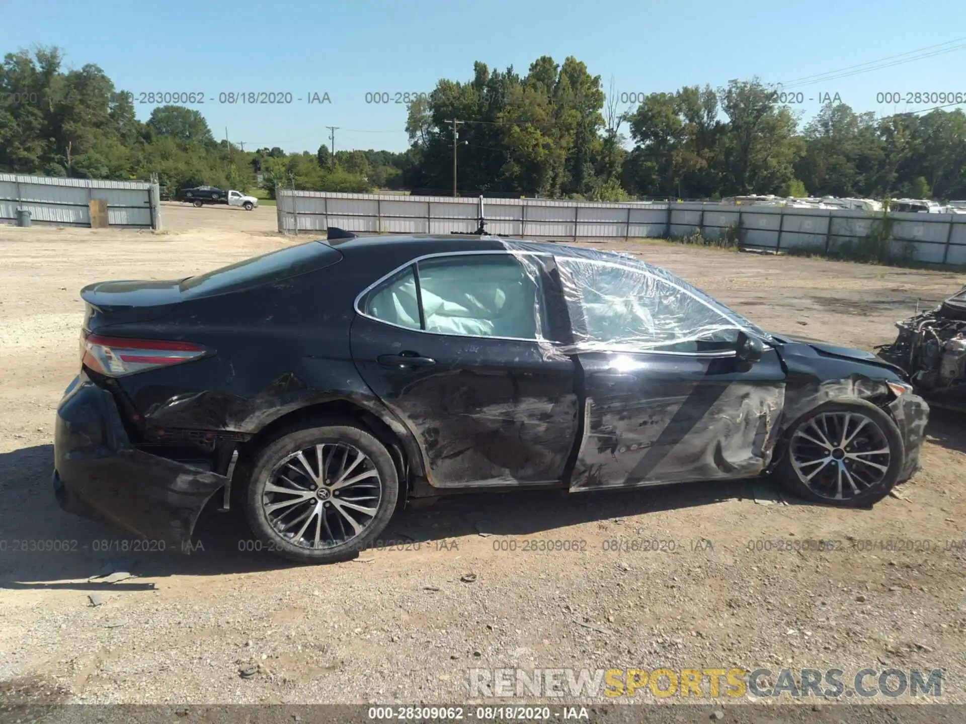 6 Photograph of a damaged car 4T1B11HK6KU739303 TOYOTA CAMRY 2019