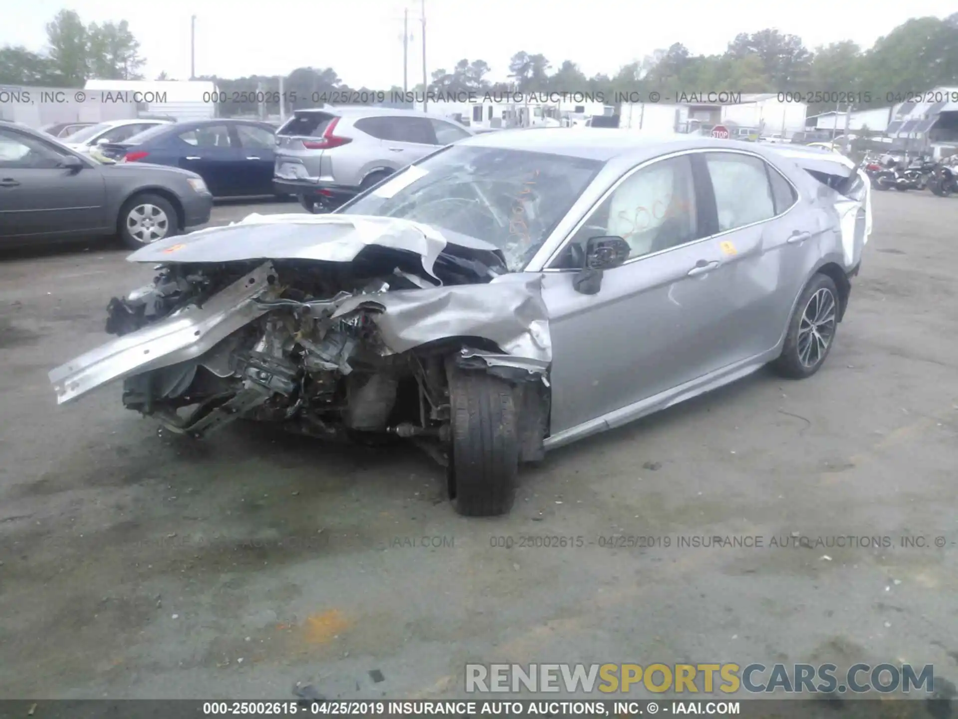 2 Photograph of a damaged car 4T1B11HK6KU740029 TOYOTA CAMRY 2019