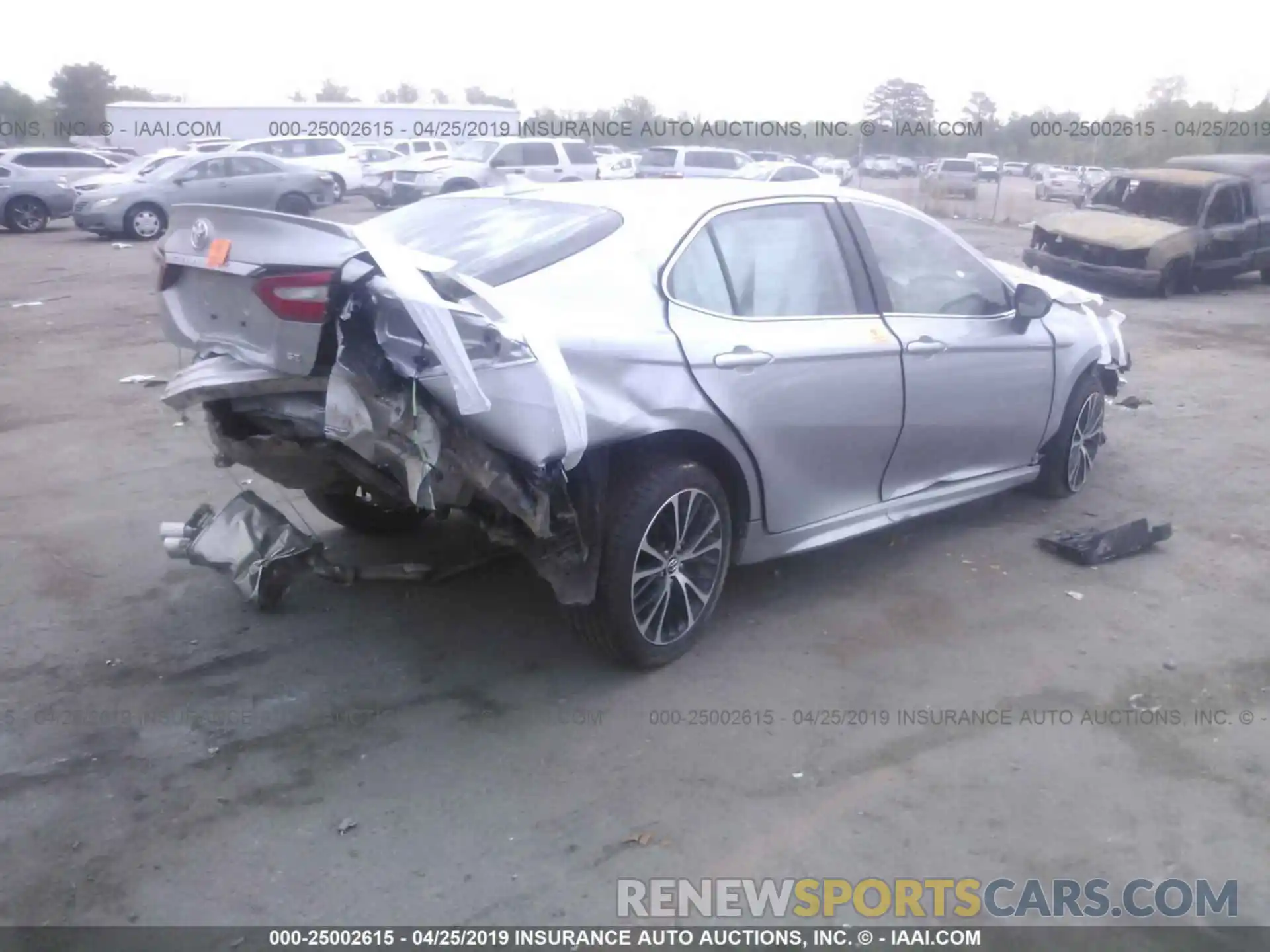 4 Photograph of a damaged car 4T1B11HK6KU740029 TOYOTA CAMRY 2019