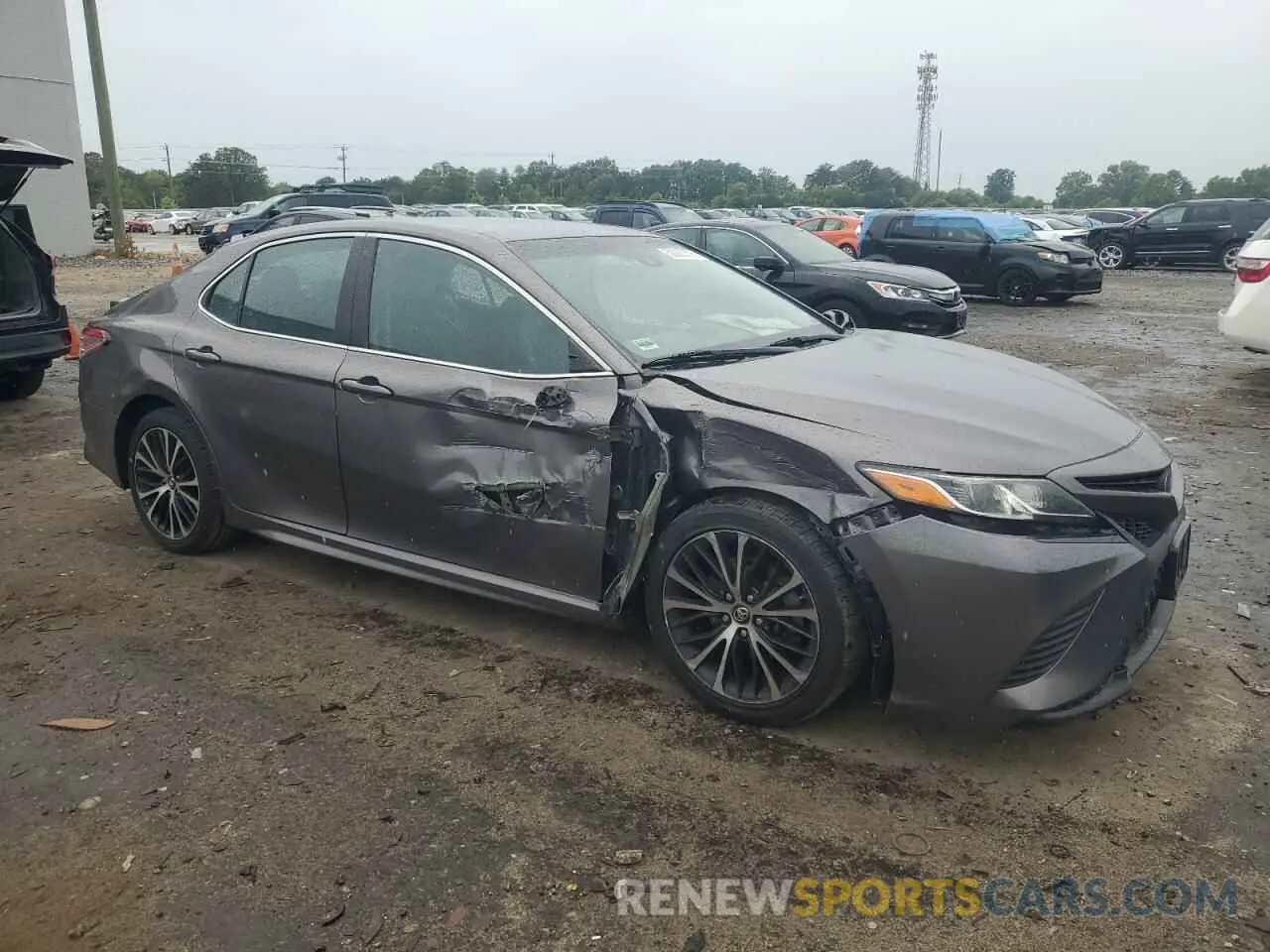 4 Photograph of a damaged car 4T1B11HK6KU740502 TOYOTA CAMRY 2019