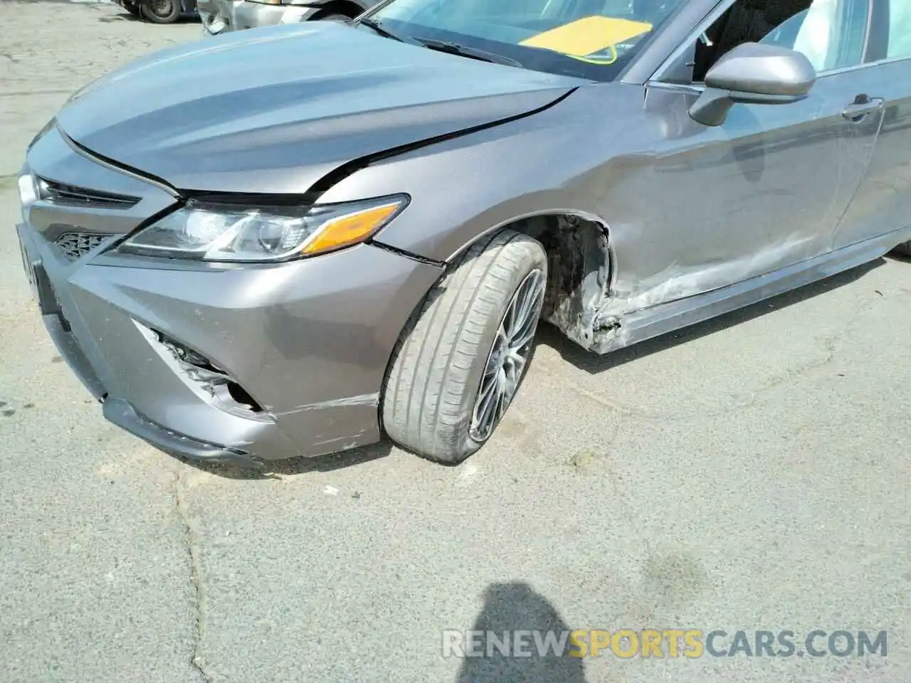 9 Photograph of a damaged car 4T1B11HK6KU744372 TOYOTA CAMRY 2019