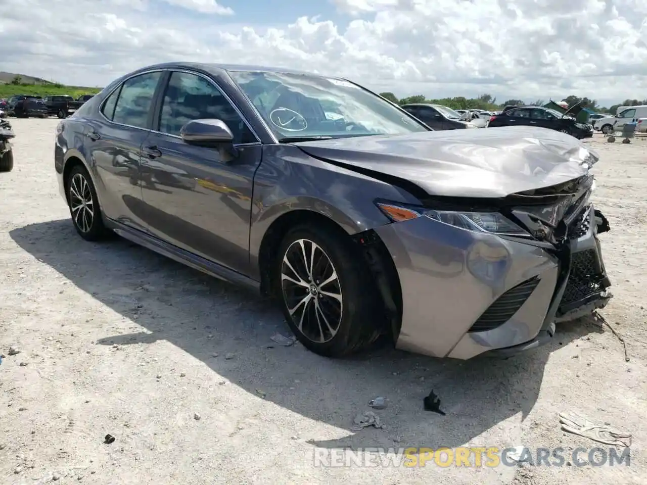 1 Photograph of a damaged car 4T1B11HK6KU745327 TOYOTA CAMRY 2019