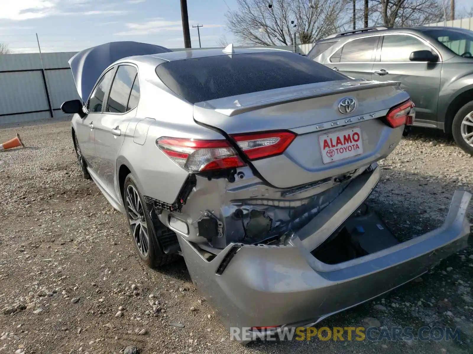 3 Photograph of a damaged car 4T1B11HK6KU746851 TOYOTA CAMRY 2019