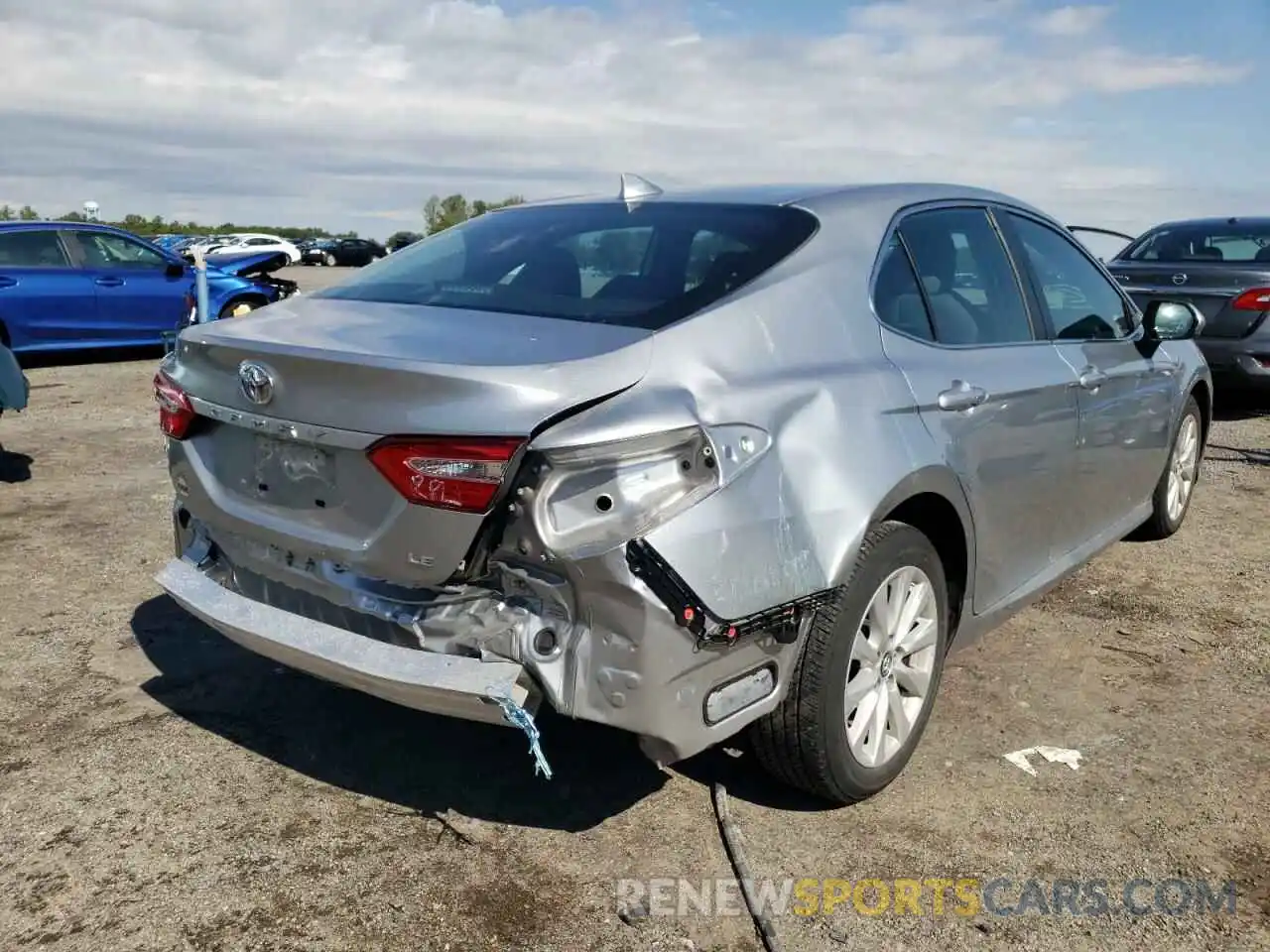 4 Photograph of a damaged car 4T1B11HK6KU749801 TOYOTA CAMRY 2019