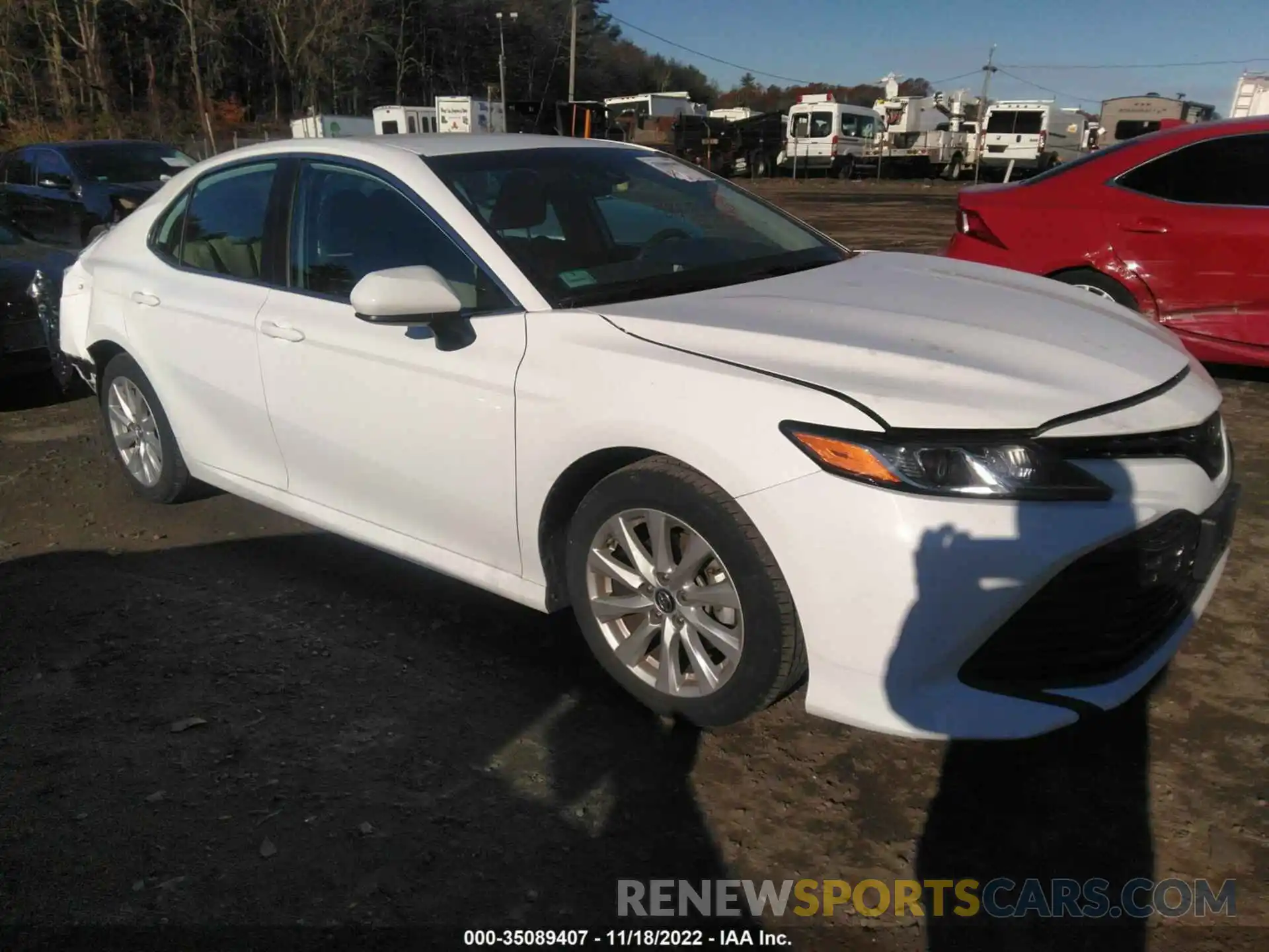 1 Photograph of a damaged car 4T1B11HK6KU752794 TOYOTA CAMRY 2019