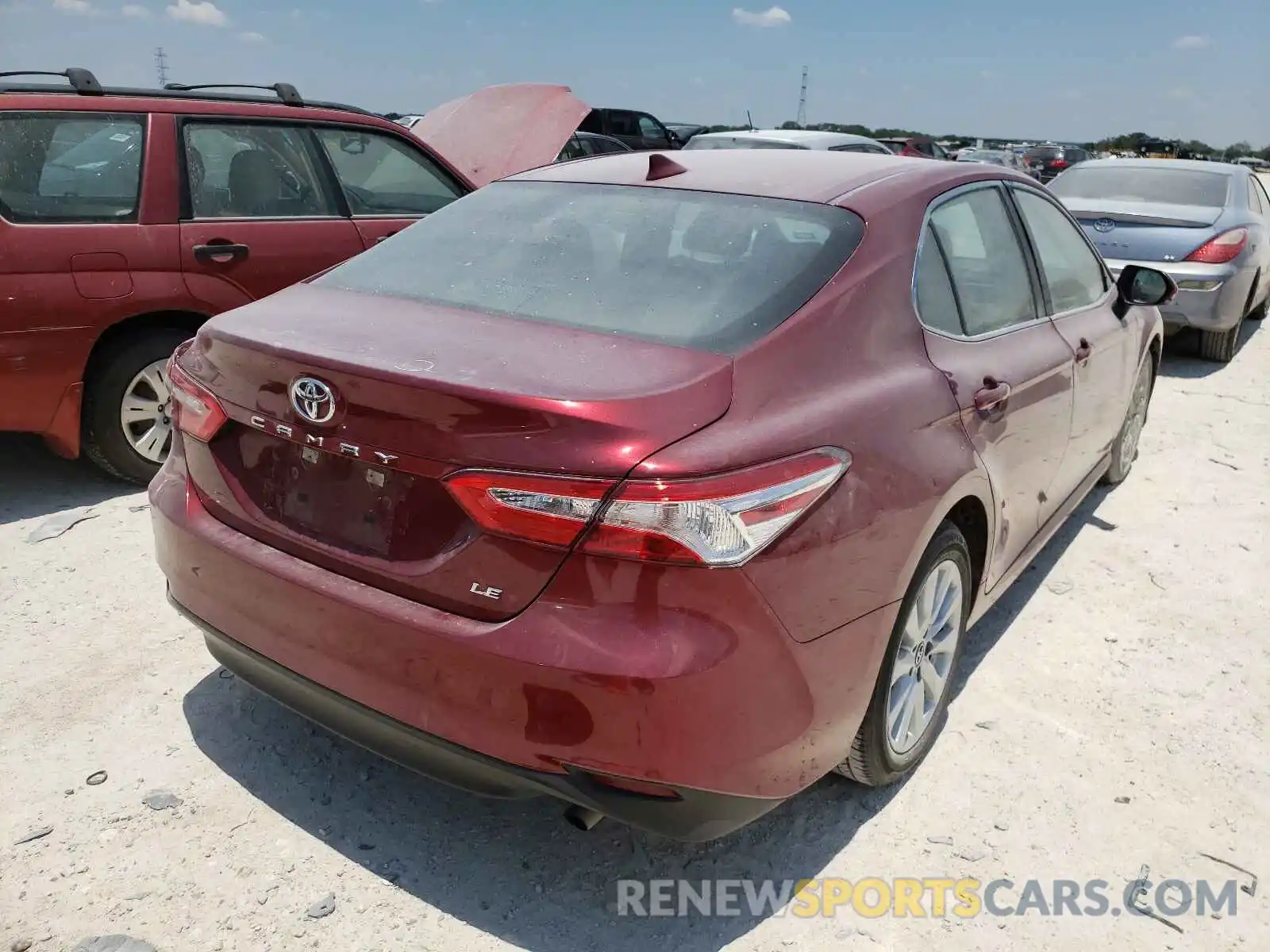 4 Photograph of a damaged car 4T1B11HK6KU753024 TOYOTA CAMRY 2019