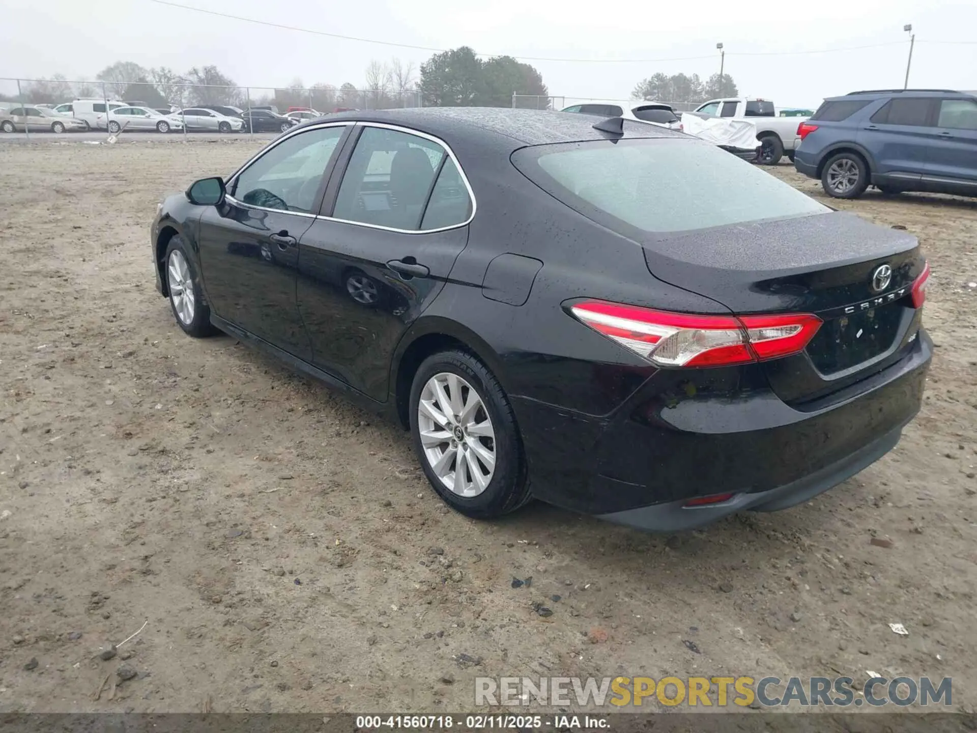 3 Photograph of a damaged car 4T1B11HK6KU755355 TOYOTA CAMRY 2019