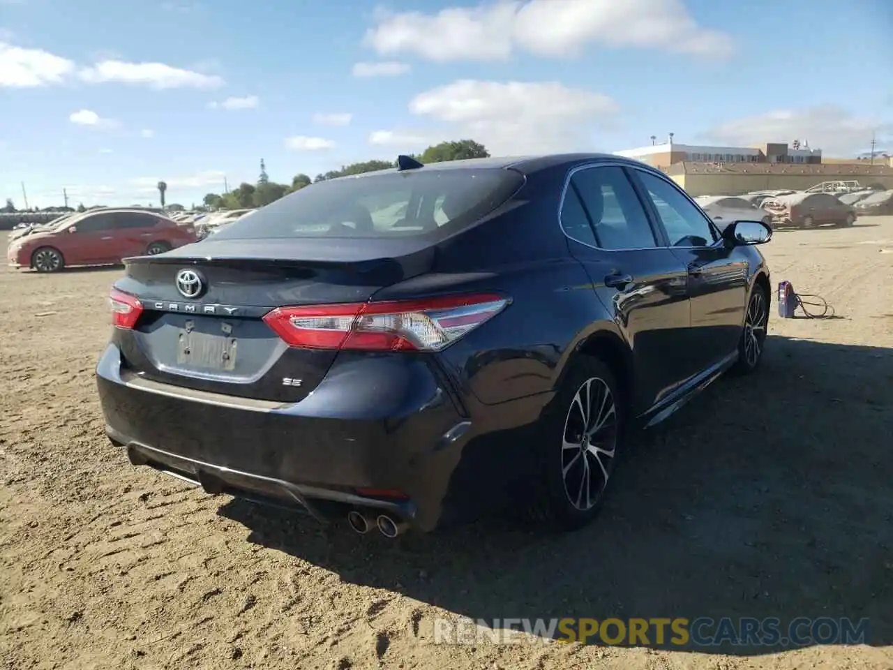 4 Photograph of a damaged car 4T1B11HK6KU756070 TOYOTA CAMRY 2019