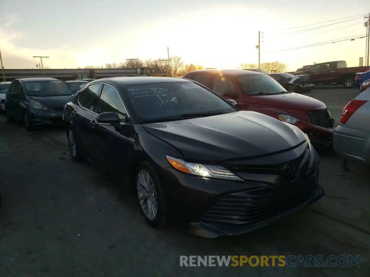 1 Photograph of a damaged car 4T1B11HK6KU757350 TOYOTA CAMRY 2019