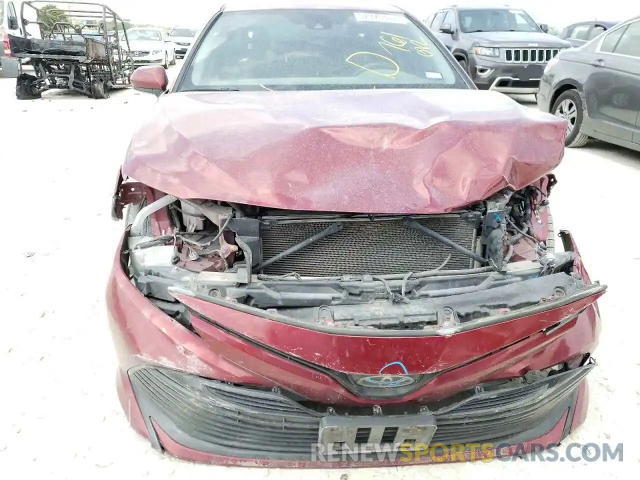 9 Photograph of a damaged car 4T1B11HK6KU761012 TOYOTA CAMRY 2019