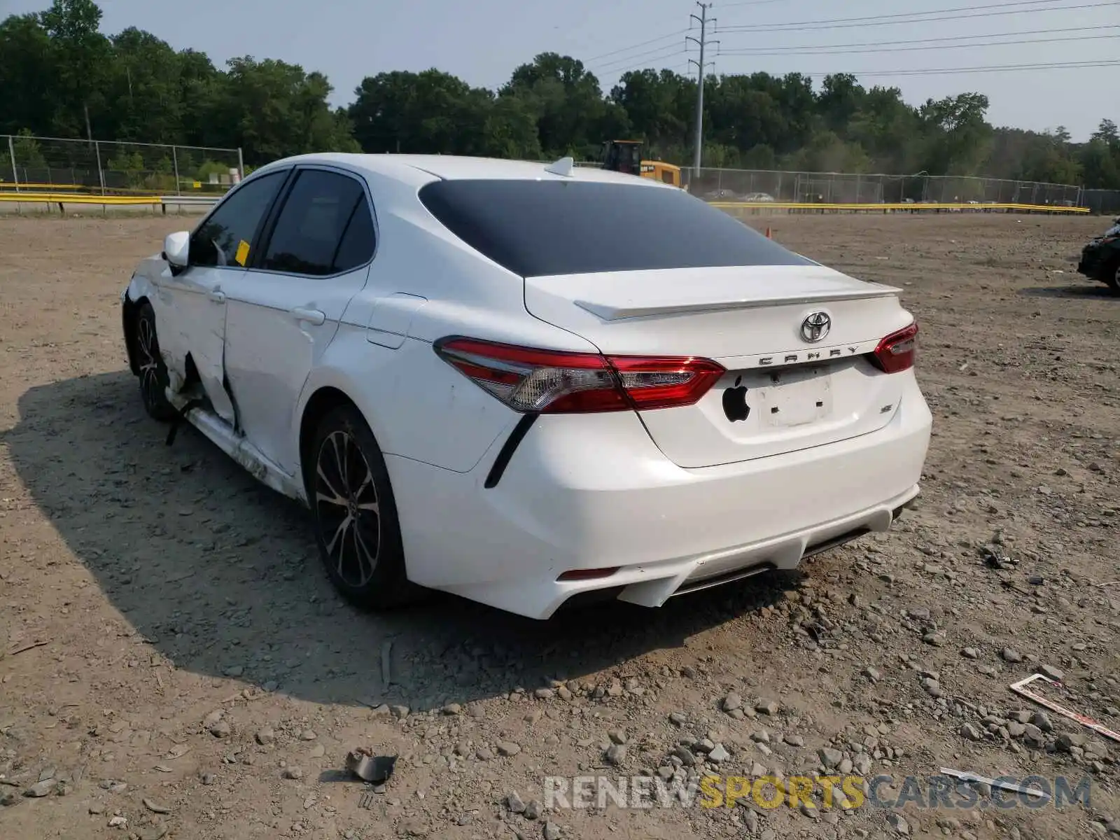 3 Photograph of a damaged car 4T1B11HK6KU761107 TOYOTA CAMRY 2019