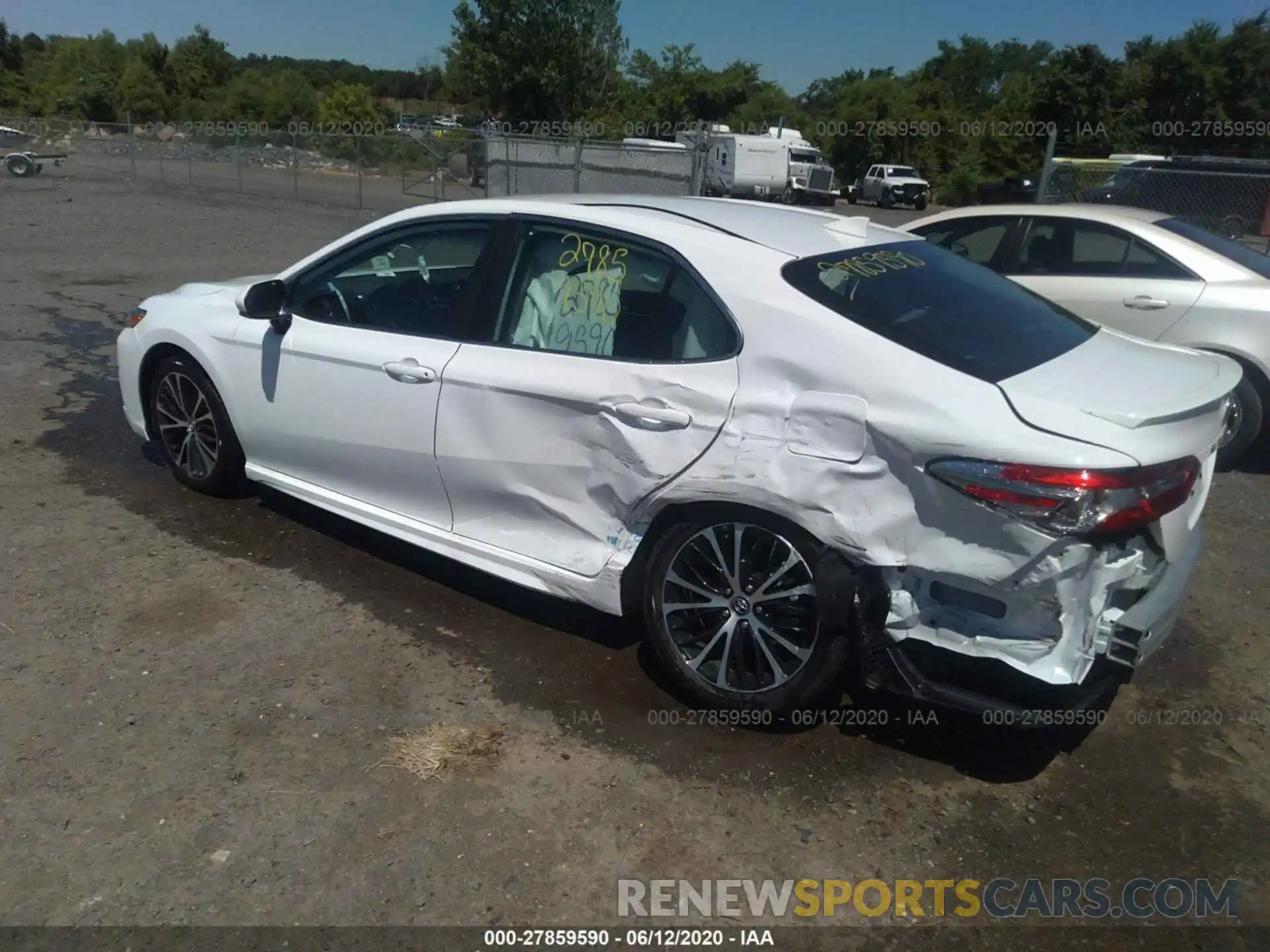 3 Photograph of a damaged car 4T1B11HK6KU761625 TOYOTA CAMRY 2019