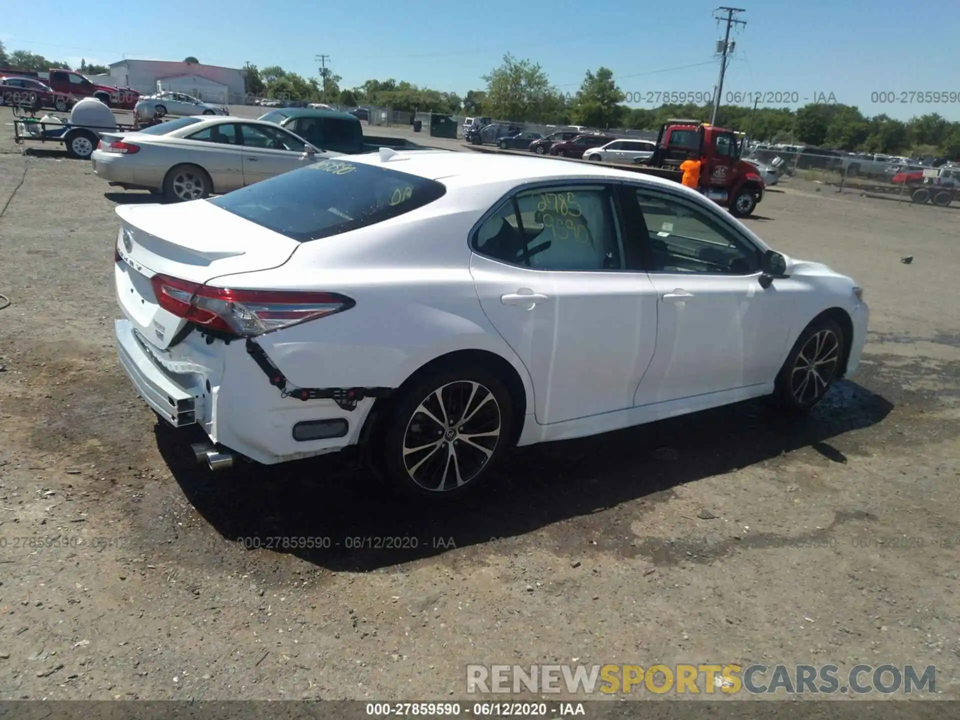 4 Photograph of a damaged car 4T1B11HK6KU761625 TOYOTA CAMRY 2019