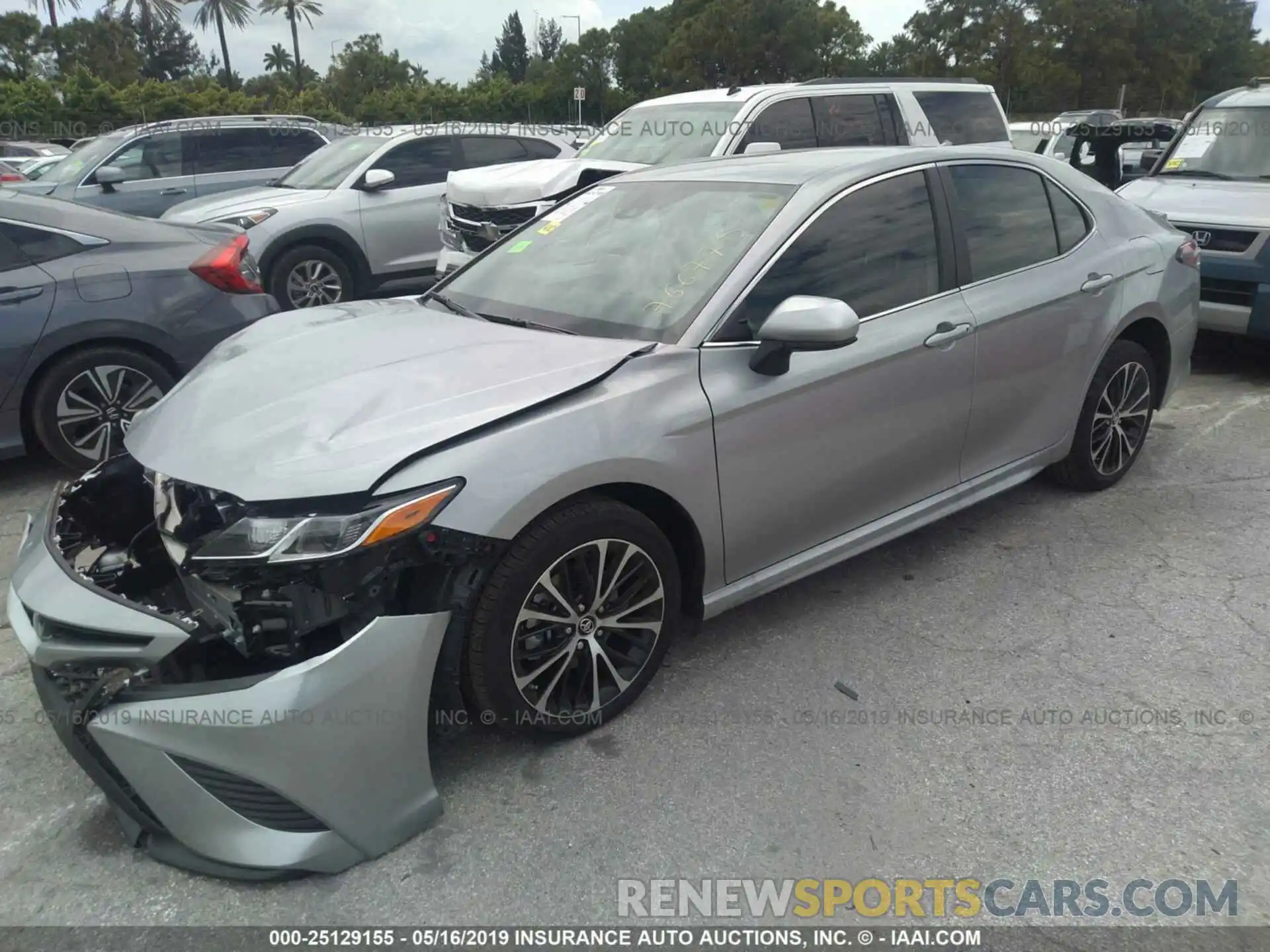 2 Photograph of a damaged car 4T1B11HK6KU766775 TOYOTA CAMRY 2019