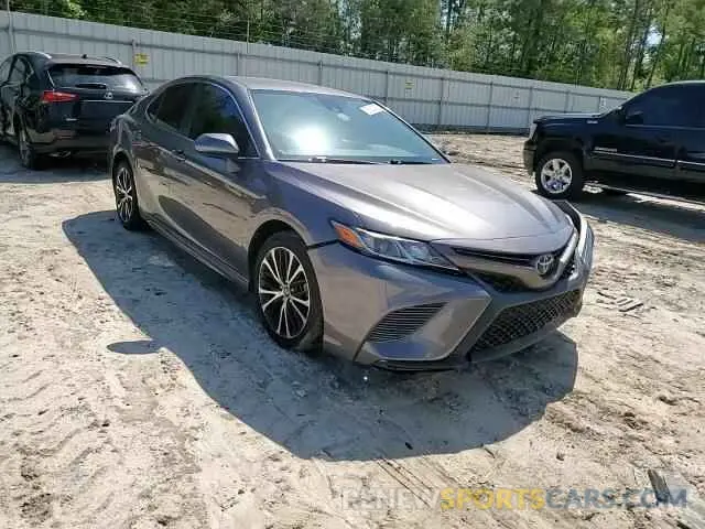 10 Photograph of a damaged car 4T1B11HK6KU767313 TOYOTA CAMRY 2019