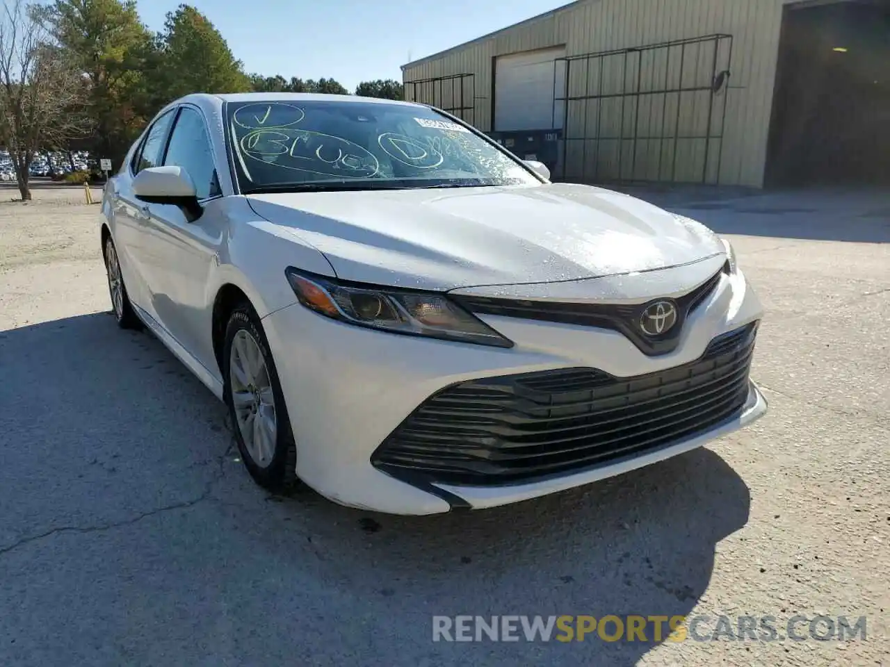 1 Photograph of a damaged car 4T1B11HK6KU770471 TOYOTA CAMRY 2019