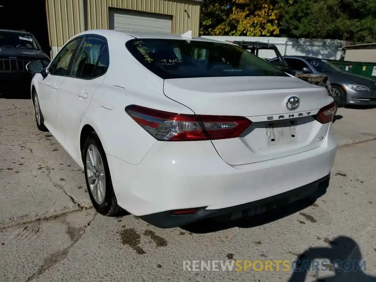 3 Photograph of a damaged car 4T1B11HK6KU770471 TOYOTA CAMRY 2019