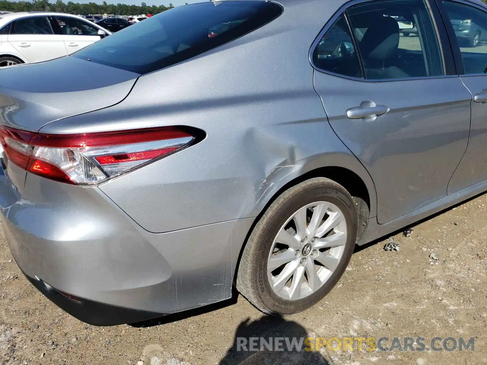 9 Photograph of a damaged car 4T1B11HK6KU771961 TOYOTA CAMRY 2019