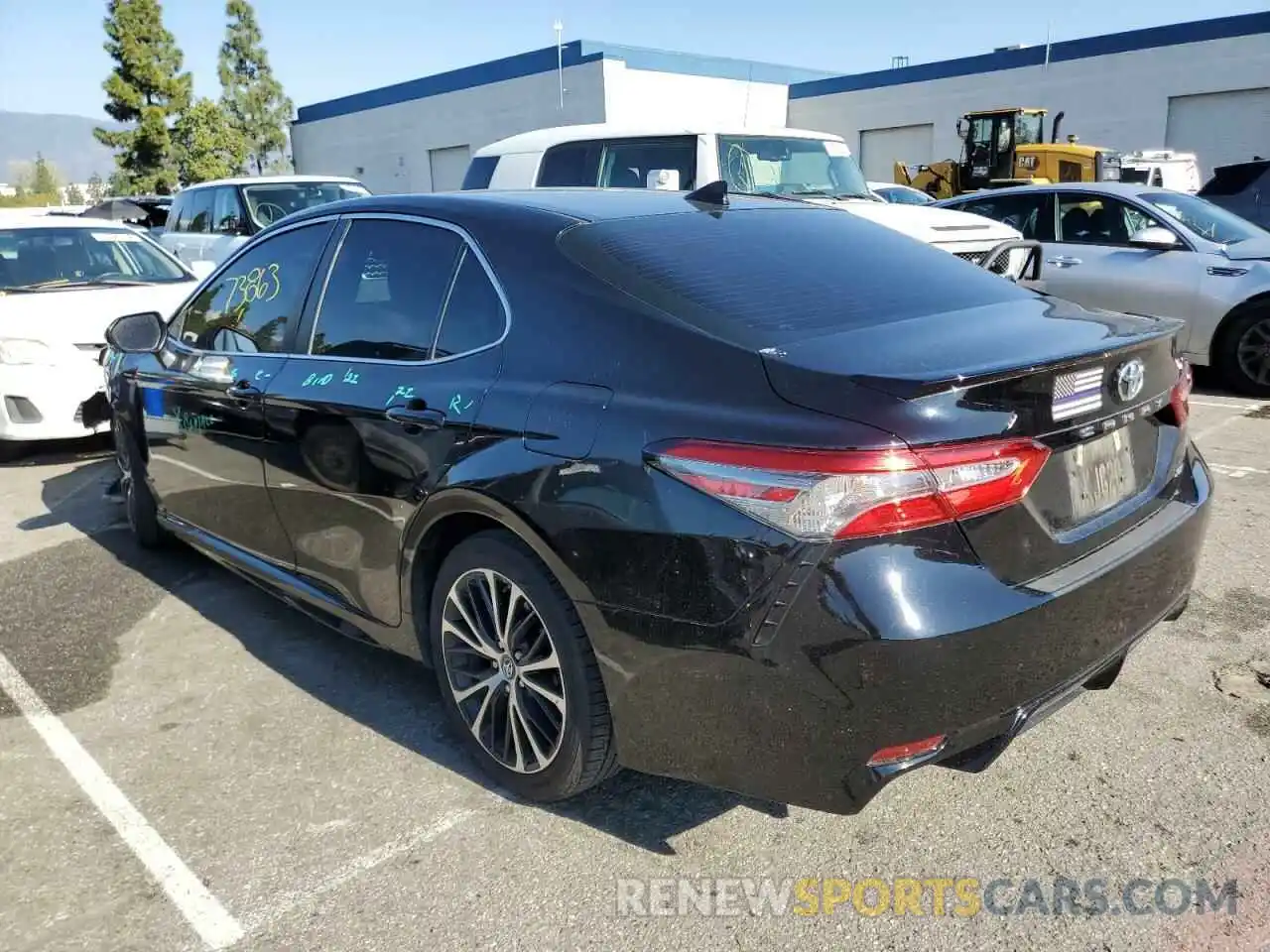 2 Photograph of a damaged car 4T1B11HK6KU772866 TOYOTA CAMRY 2019