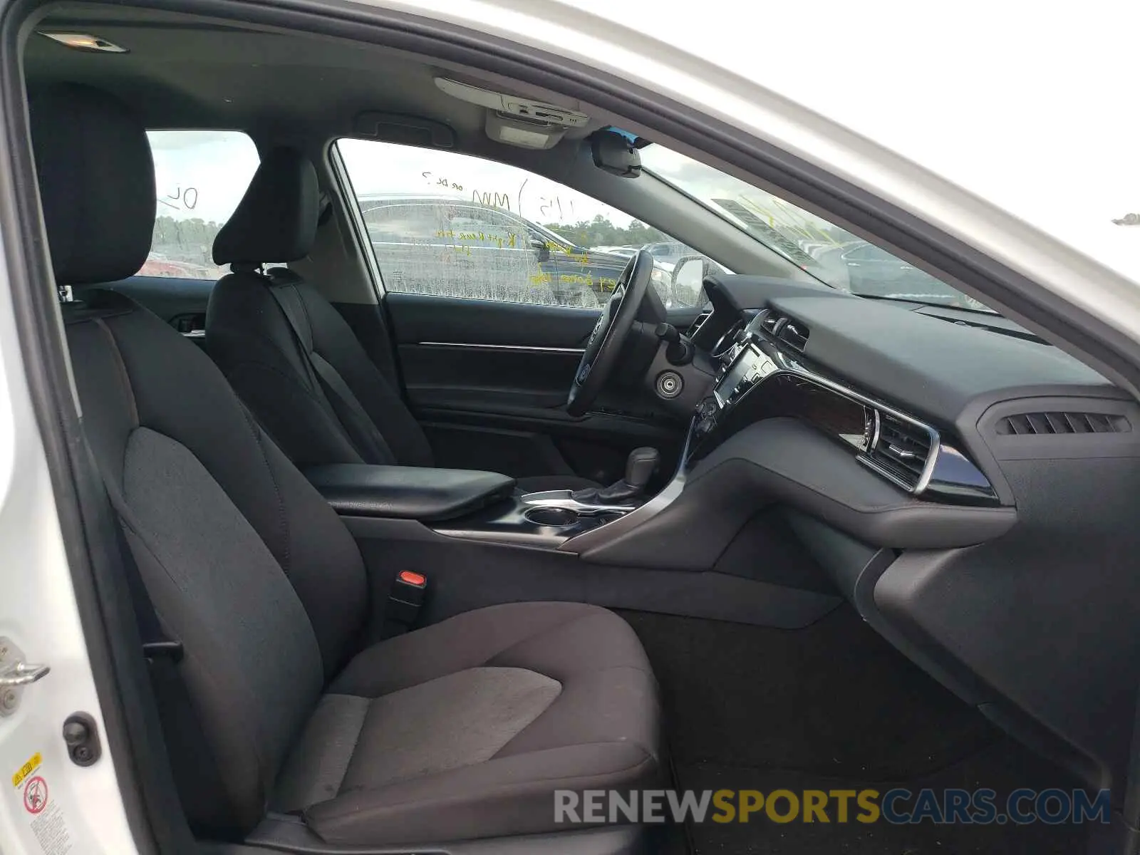 5 Photograph of a damaged car 4T1B11HK6KU773614 TOYOTA CAMRY 2019