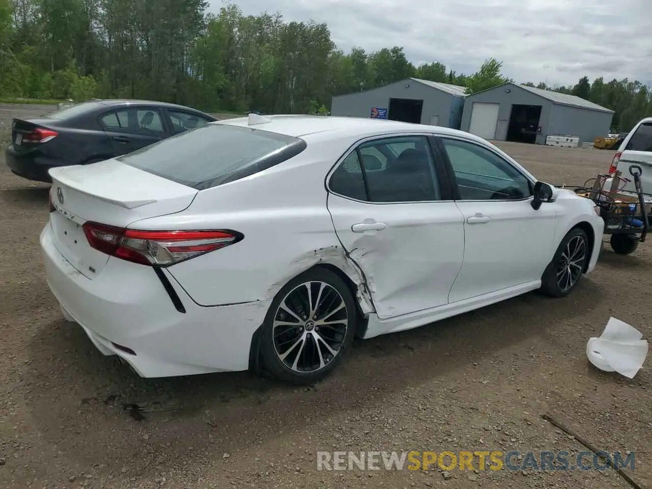 3 Photograph of a damaged car 4T1B11HK6KU777808 TOYOTA CAMRY 2019