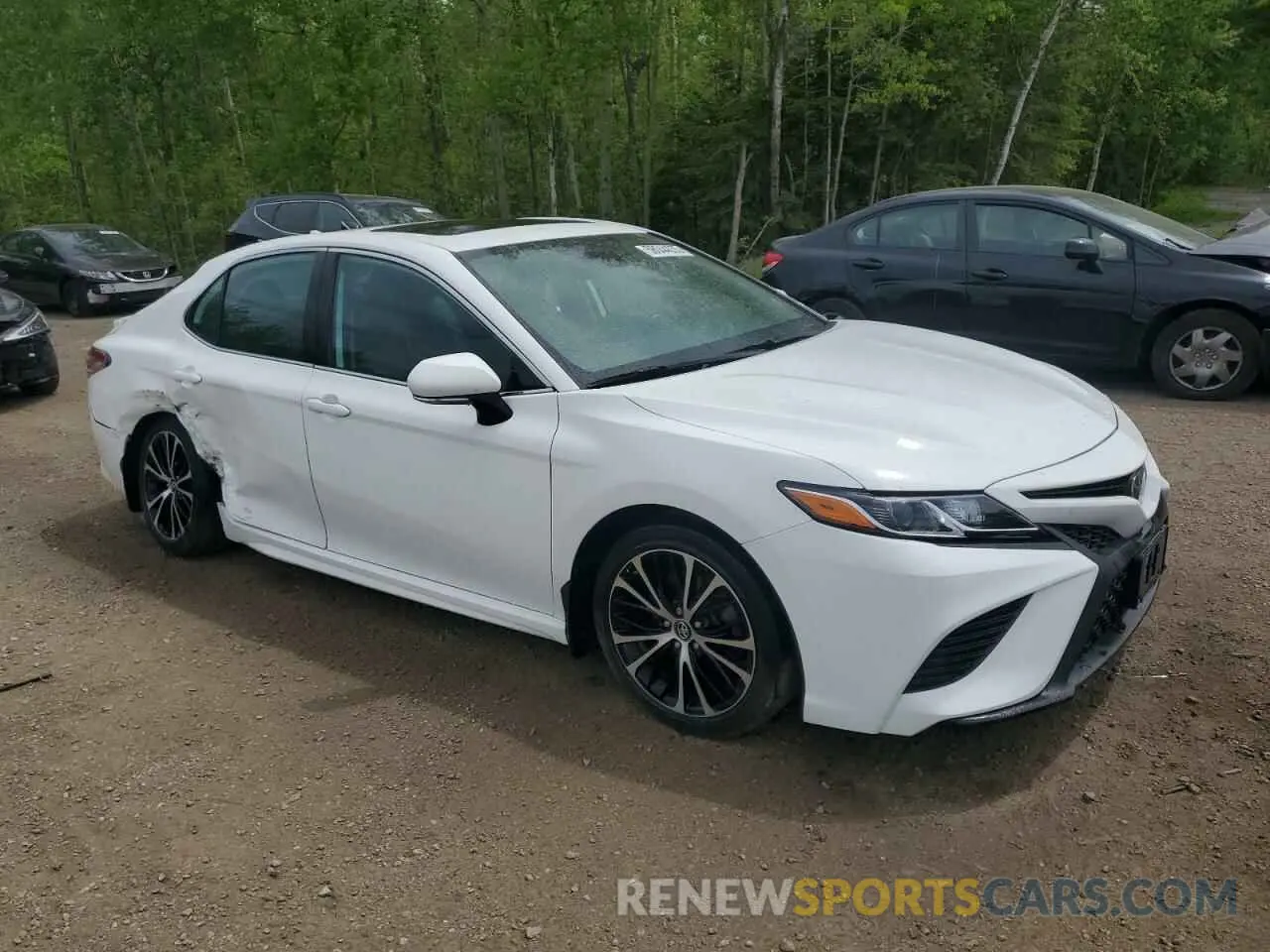 4 Photograph of a damaged car 4T1B11HK6KU777808 TOYOTA CAMRY 2019