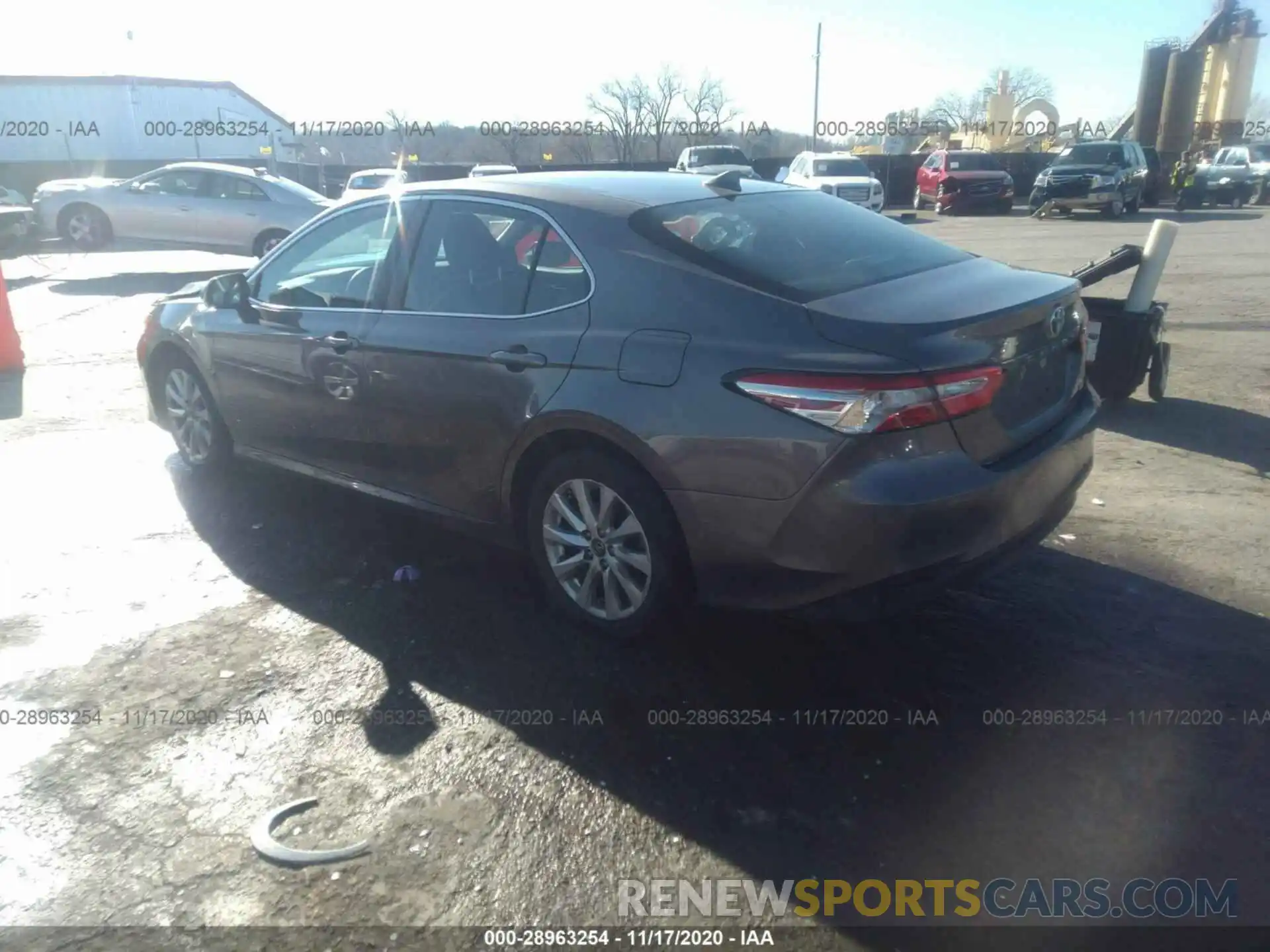 3 Photograph of a damaged car 4T1B11HK6KU786072 TOYOTA CAMRY 2019