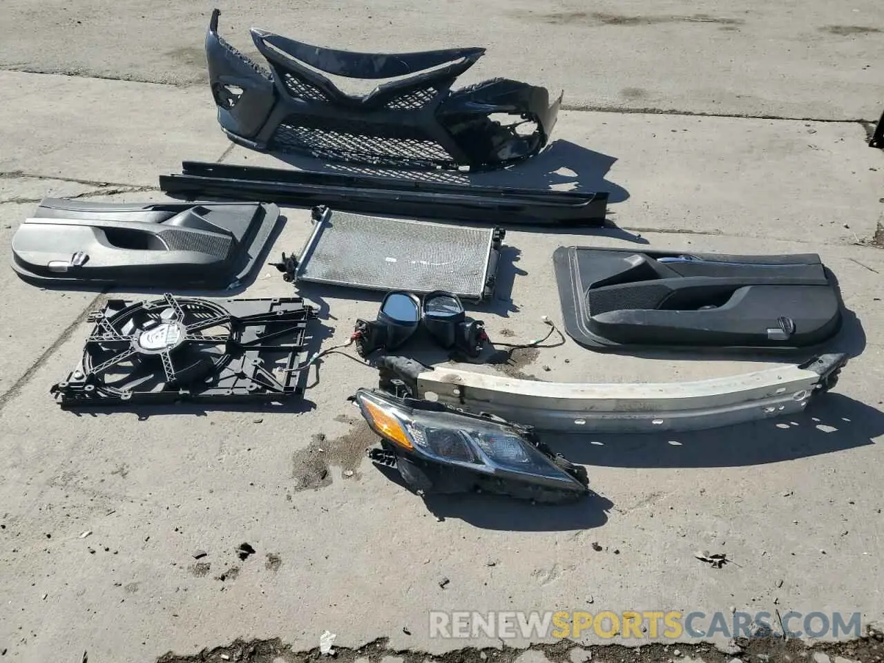 12 Photograph of a damaged car 4T1B11HK6KU787352 TOYOTA CAMRY 2019