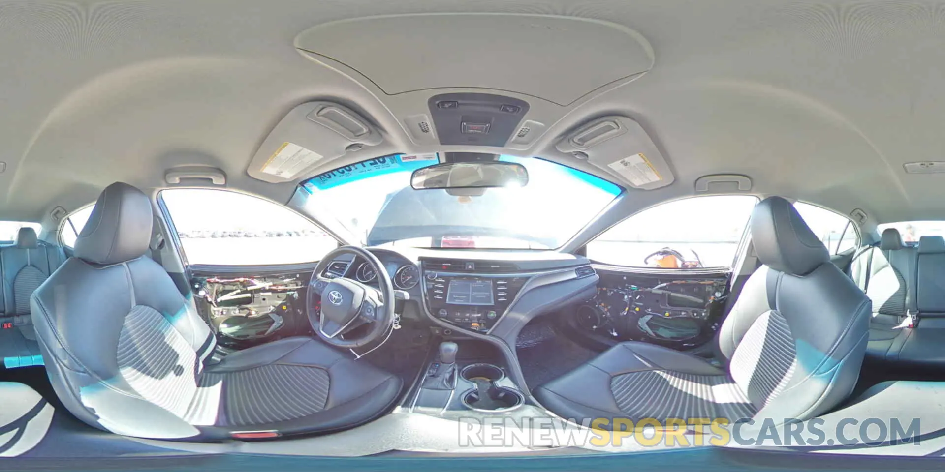 15 Photograph of a damaged car 4T1B11HK6KU787352 TOYOTA CAMRY 2019