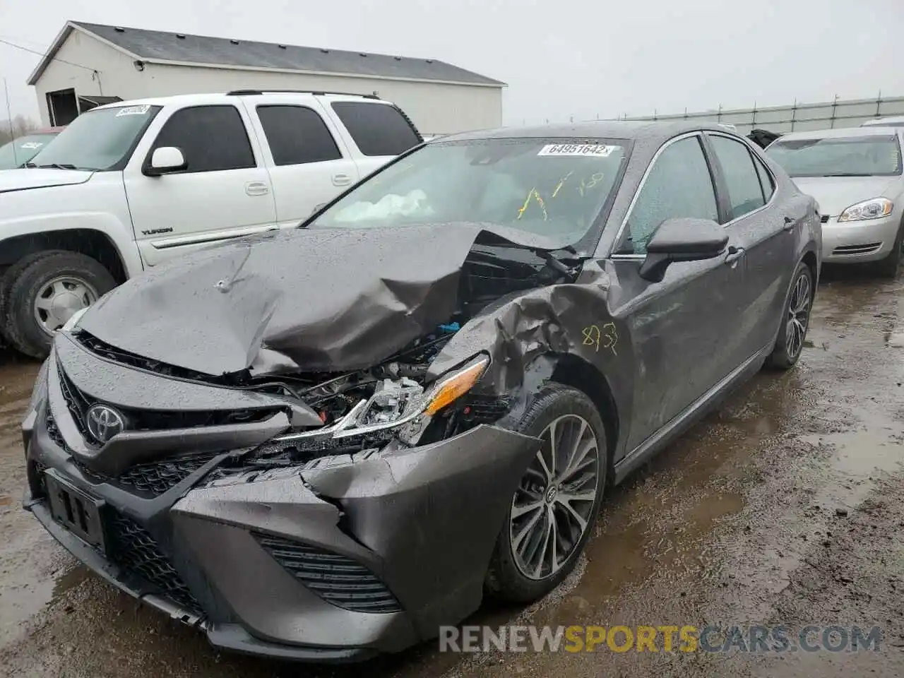 2 Photograph of a damaged car 4T1B11HK6KU788162 TOYOTA CAMRY 2019