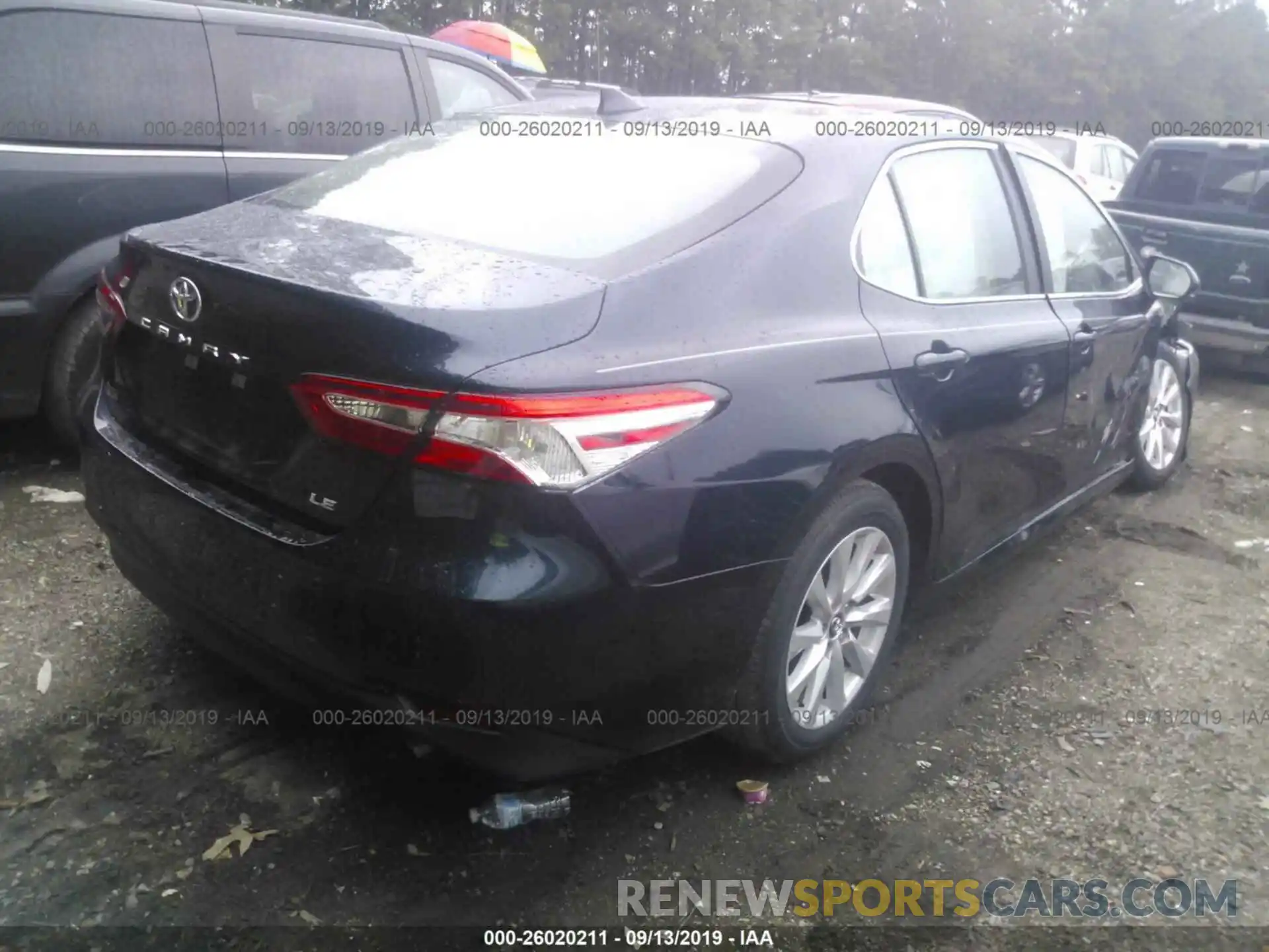 4 Photograph of a damaged car 4T1B11HK6KU788369 TOYOTA CAMRY 2019