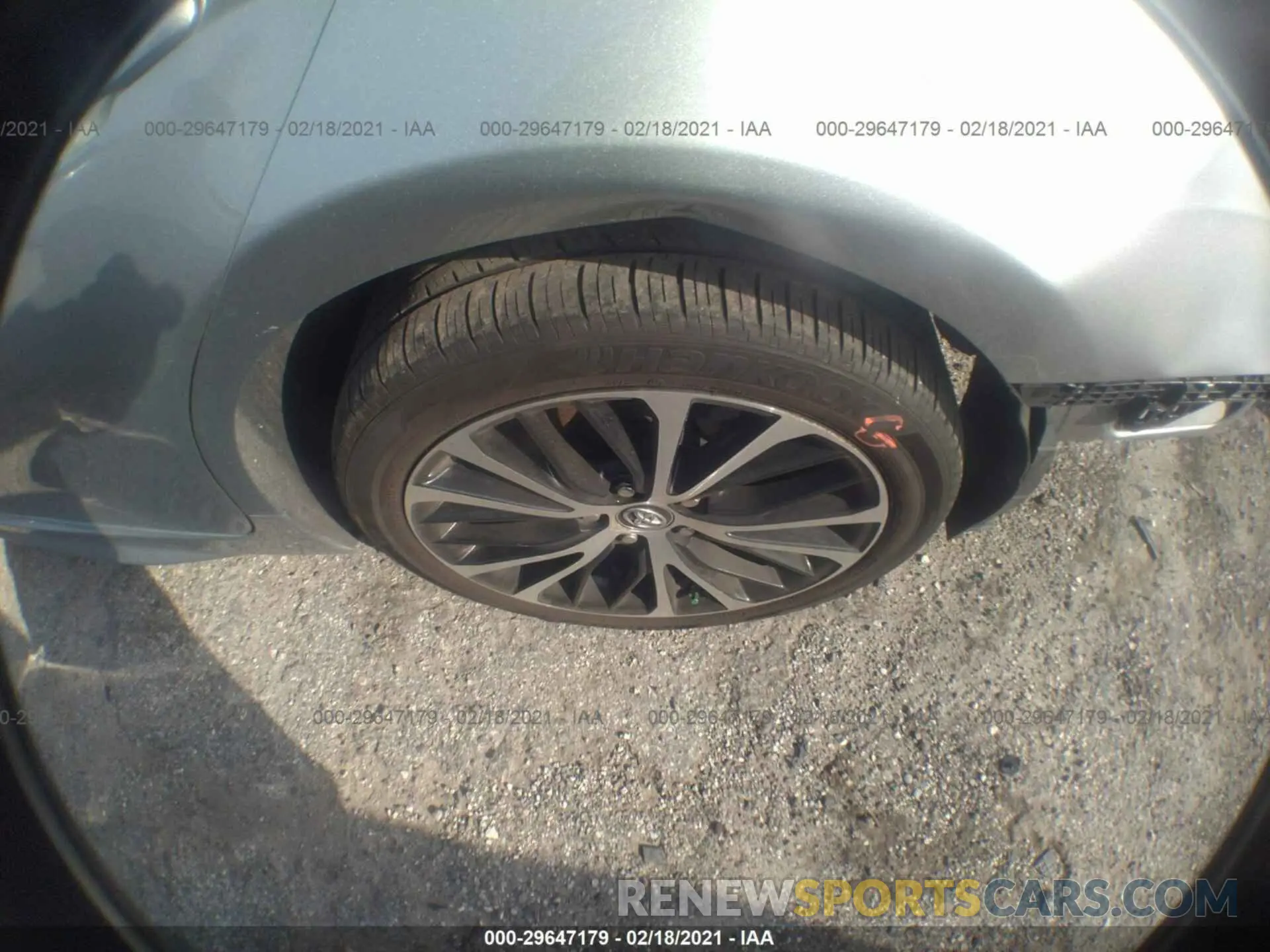 13 Photograph of a damaged car 4T1B11HK6KU788601 TOYOTA CAMRY 2019