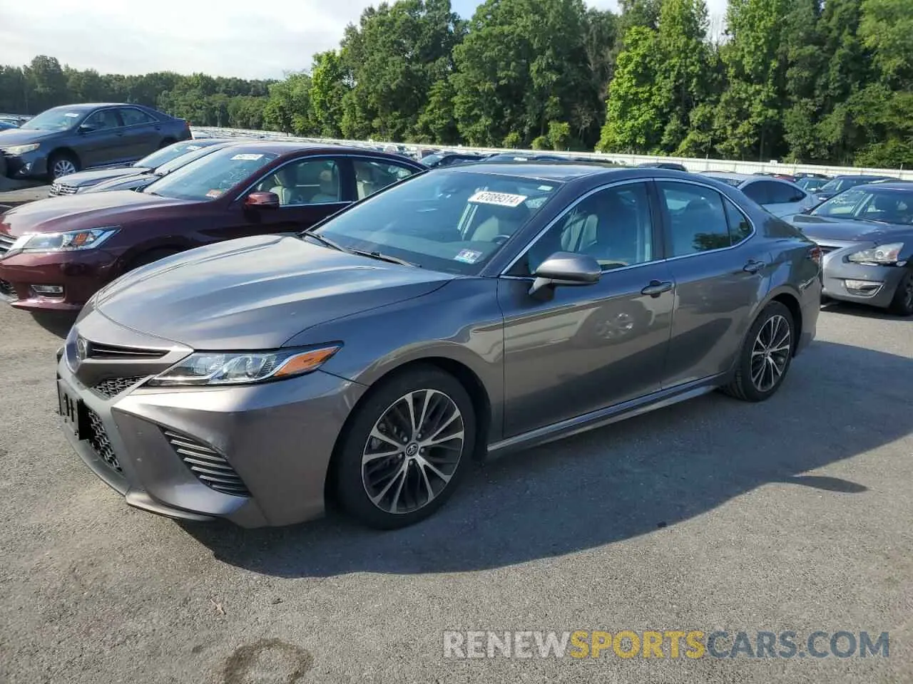 1 Photograph of a damaged car 4T1B11HK6KU795547 TOYOTA CAMRY 2019