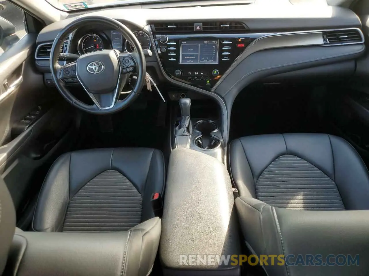 8 Photograph of a damaged car 4T1B11HK6KU795547 TOYOTA CAMRY 2019