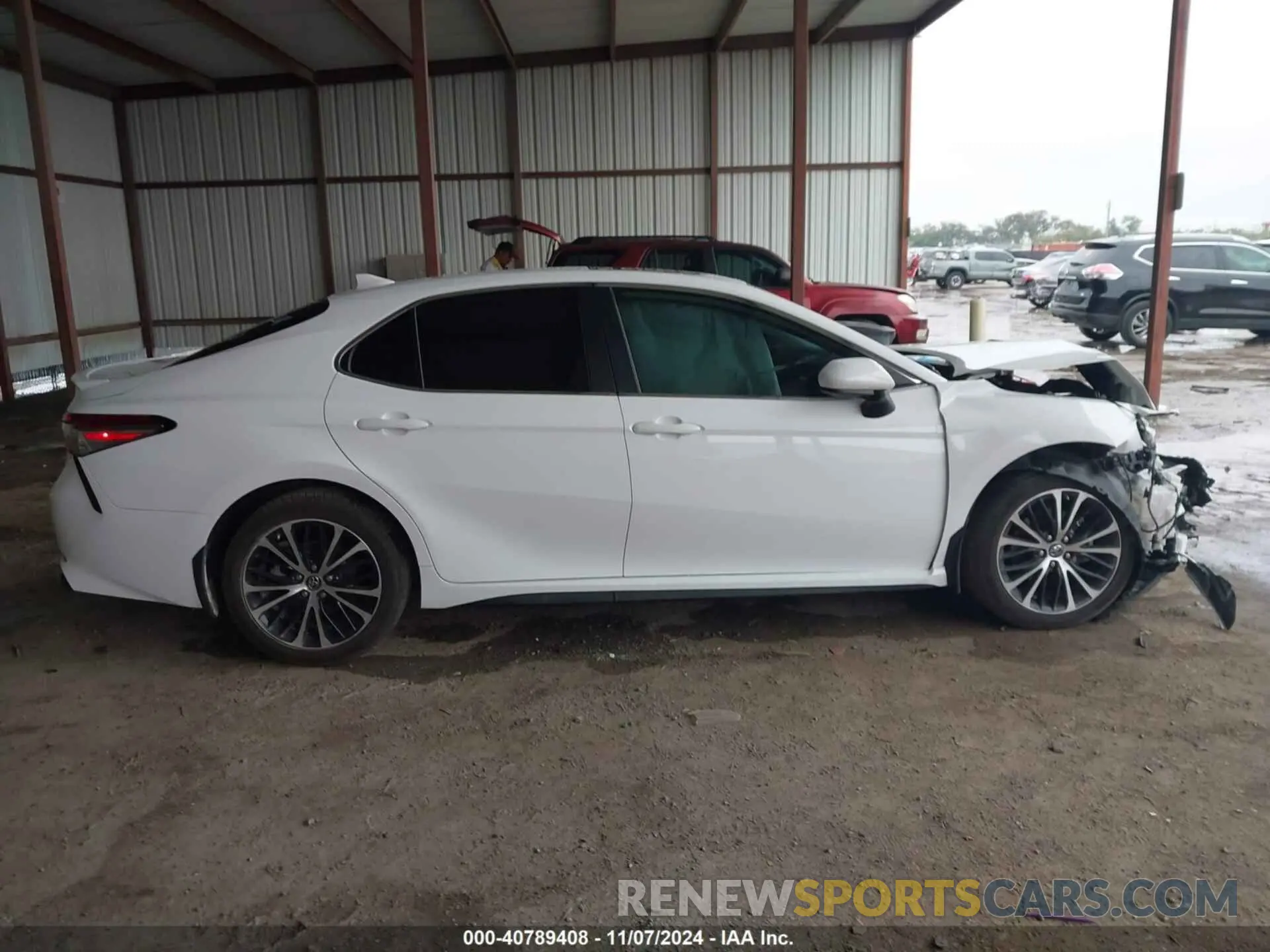 13 Photograph of a damaged car 4T1B11HK6KU799324 TOYOTA CAMRY 2019