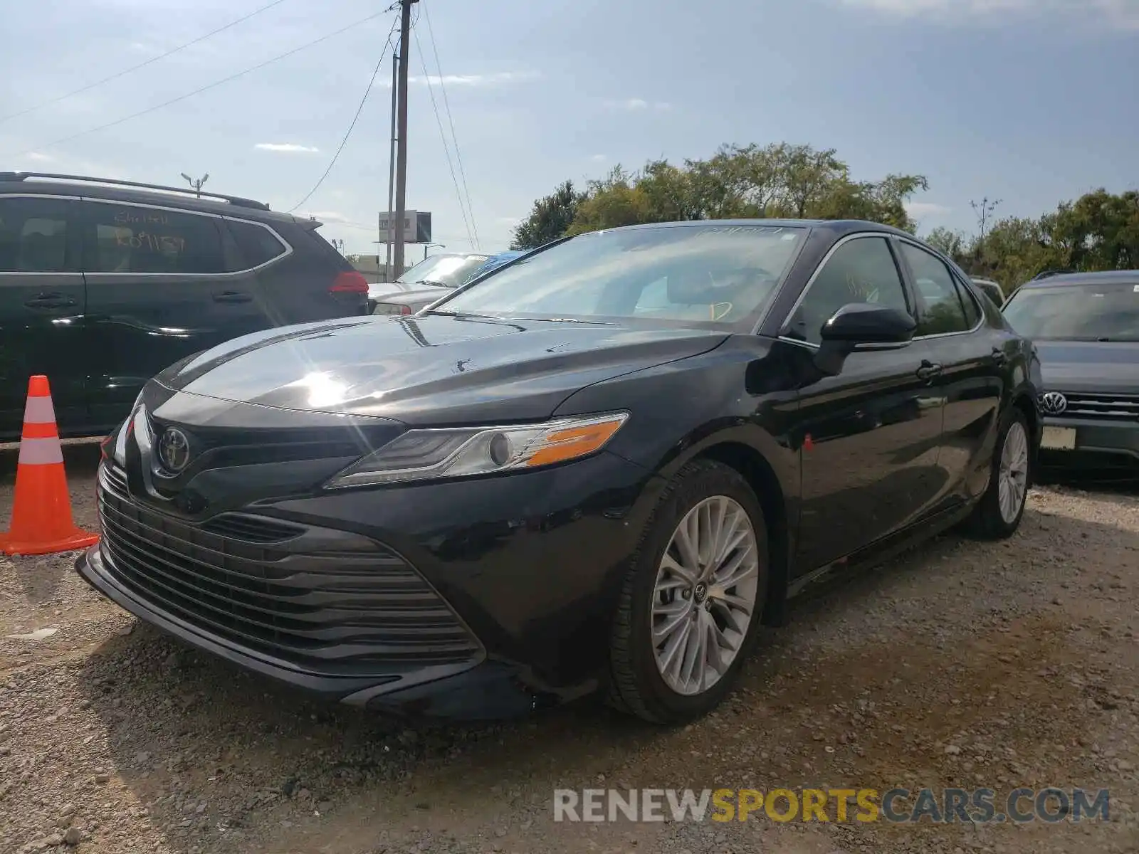 2 Photograph of a damaged car 4T1B11HK6KU799792 TOYOTA CAMRY 2019