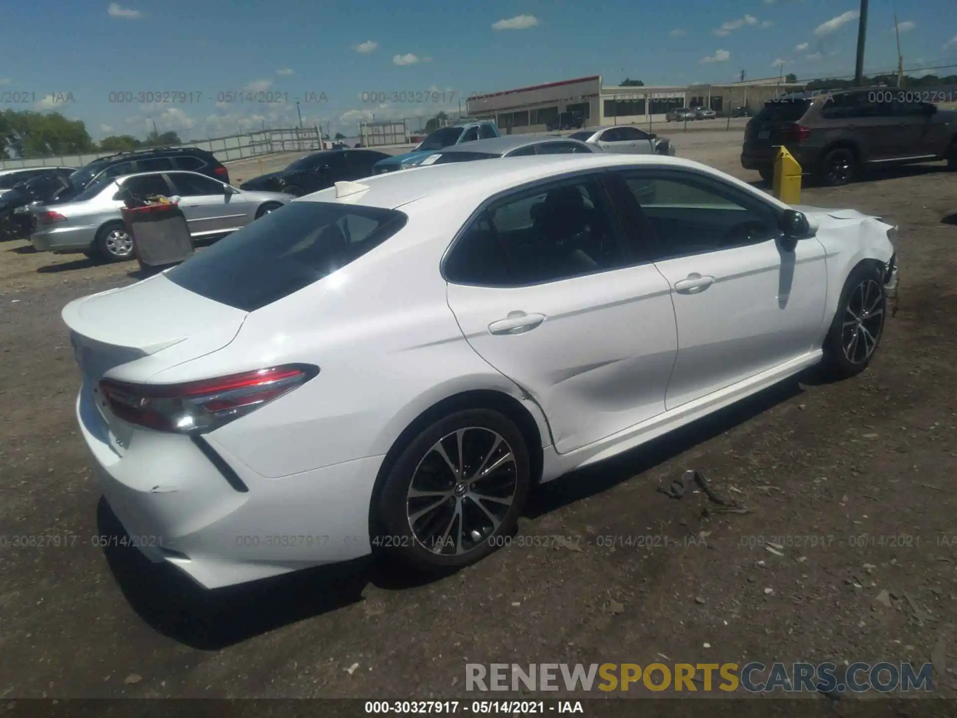 4 Photograph of a damaged car 4T1B11HK6KU799890 TOYOTA CAMRY 2019