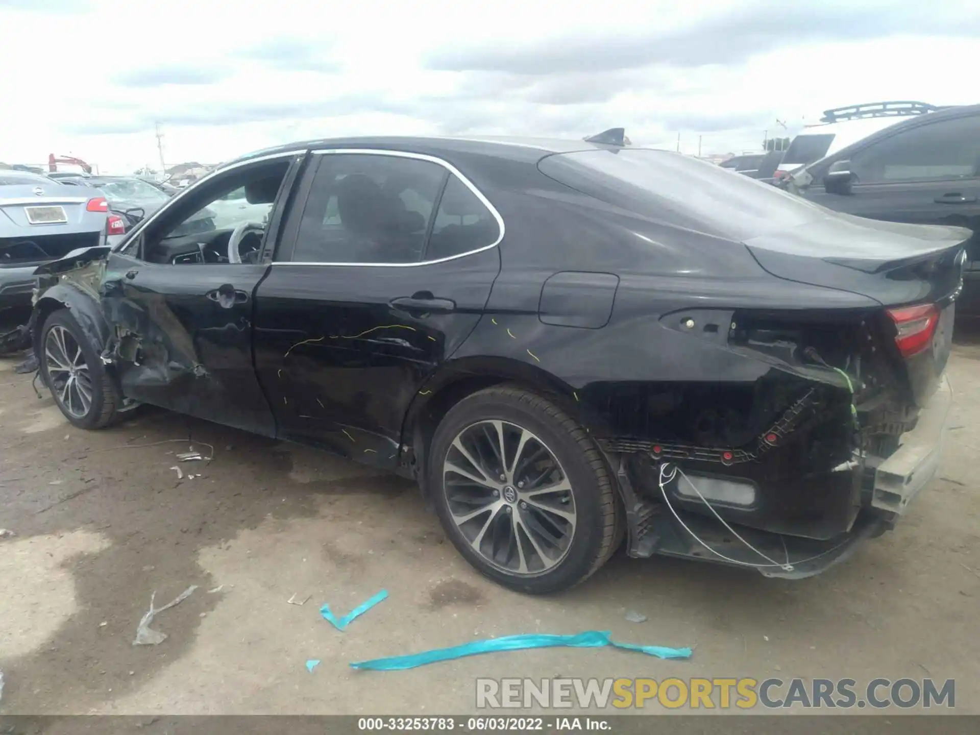 3 Photograph of a damaged car 4T1B11HK6KU800892 TOYOTA CAMRY 2019