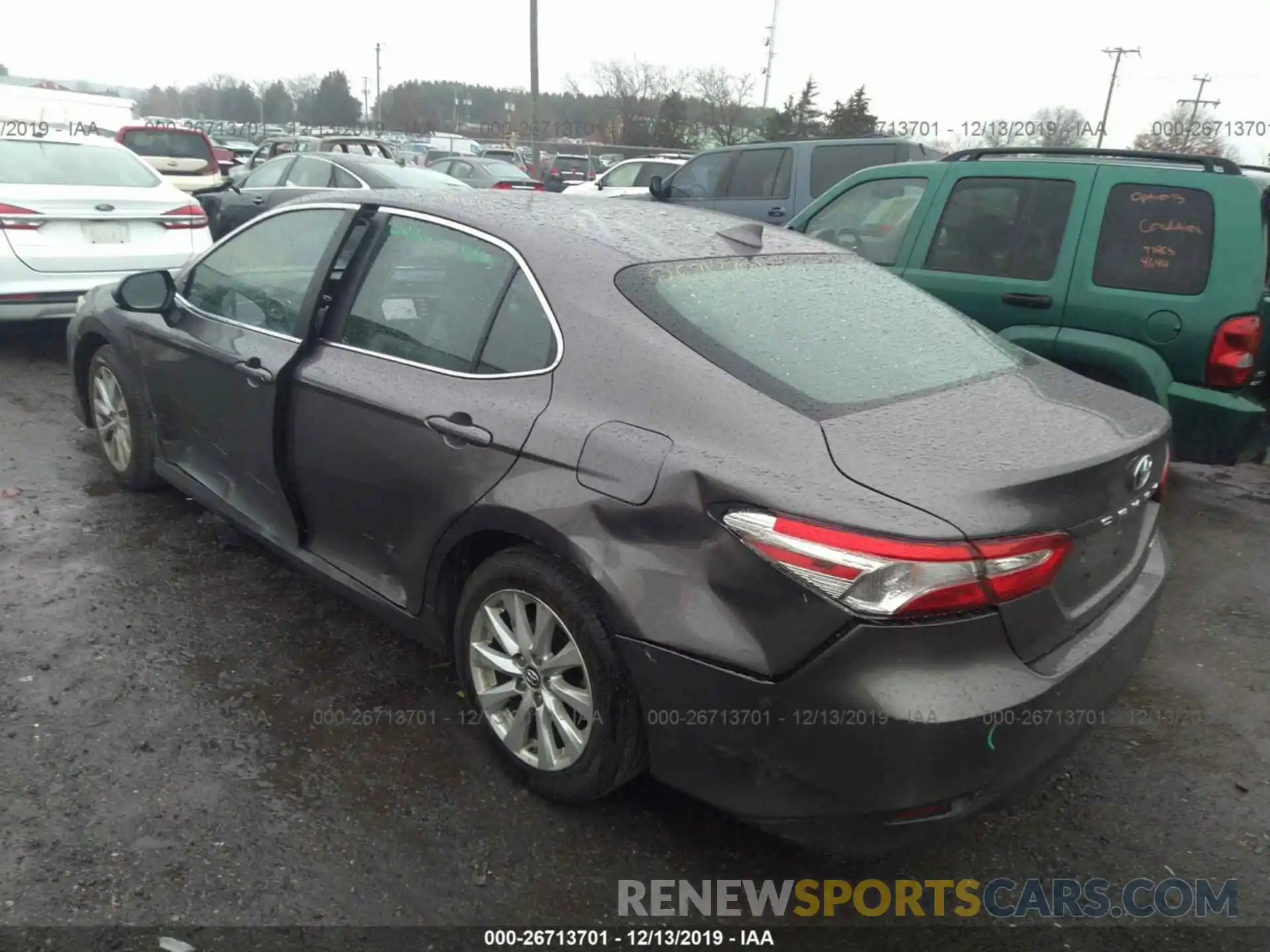 3 Photograph of a damaged car 4T1B11HK6KU806191 TOYOTA CAMRY 2019