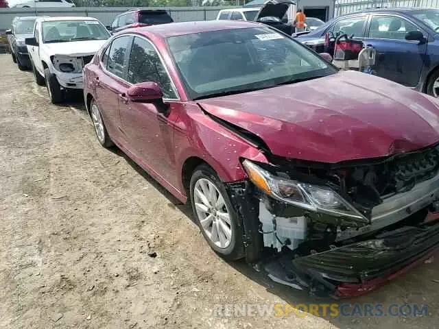 13 Photograph of a damaged car 4T1B11HK6KU817630 TOYOTA CAMRY 2019