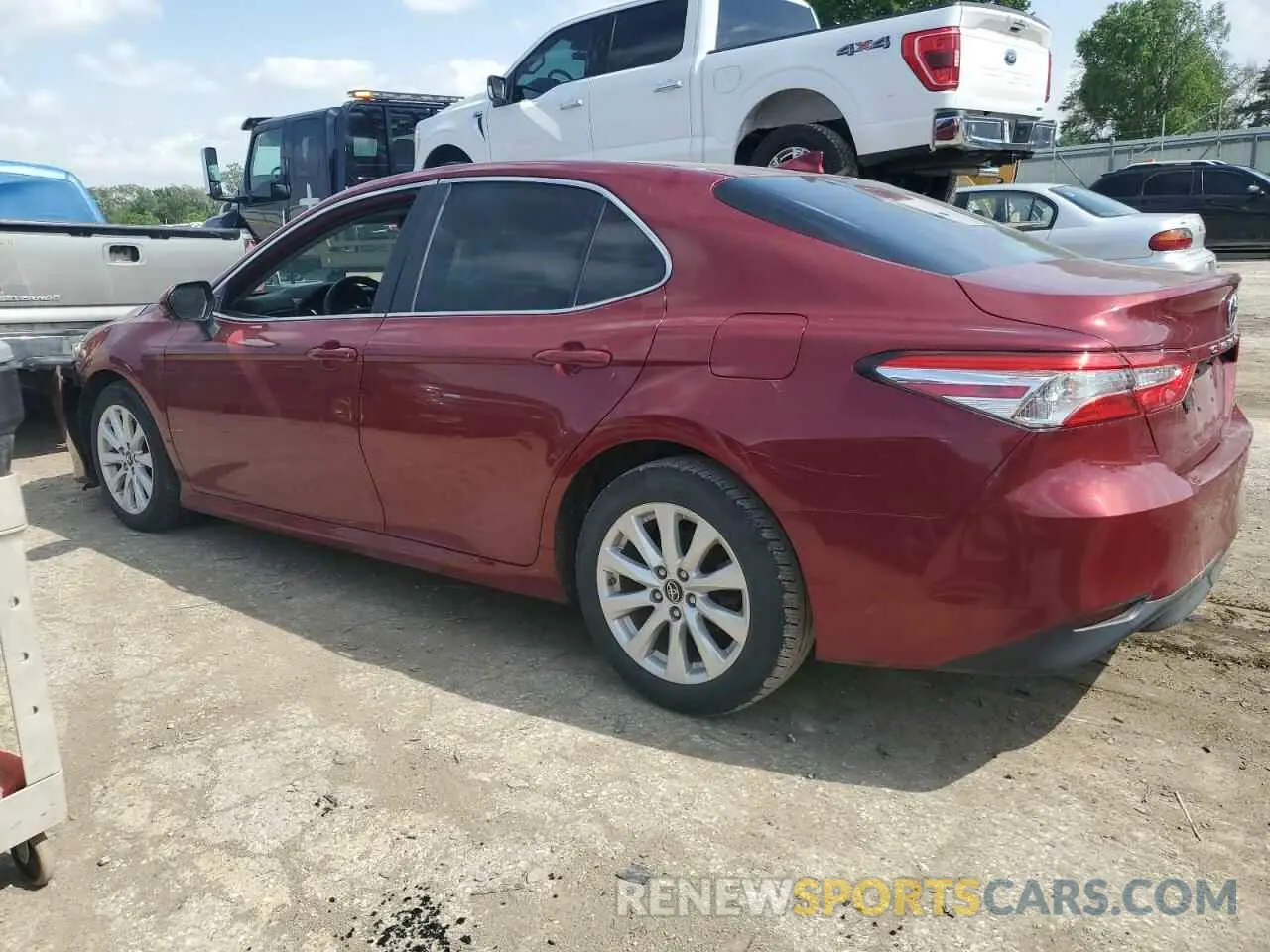 2 Photograph of a damaged car 4T1B11HK6KU817630 TOYOTA CAMRY 2019